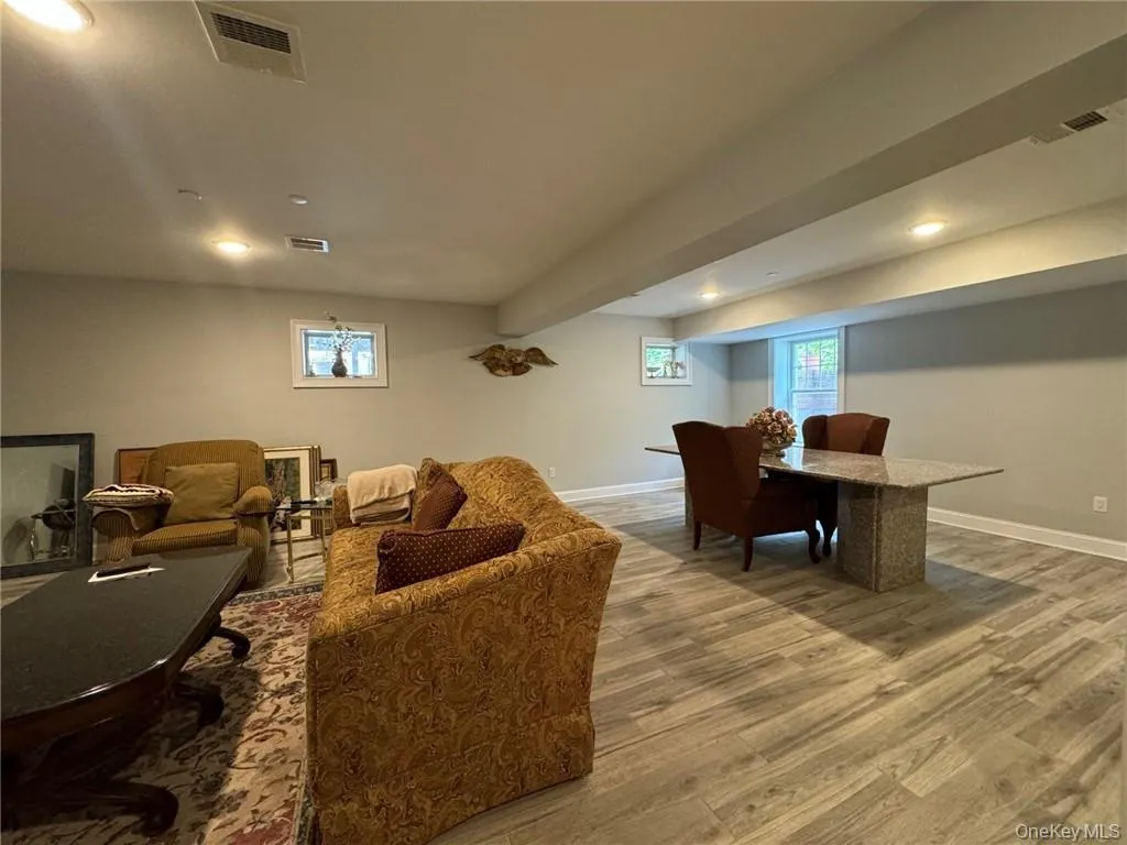 4 Rose Avenue, Harrison, NY, 4 Bedrooms Bedrooms, 8 Rooms Rooms,3 BathroomsBathrooms,Residential Lease,For Rent,Rose,0,1023533 4 Rose Avenue, Harrison, NY, 4 Bedrooms Bedrooms, 8 Rooms Rooms,3 BathroomsBathrooms,Residential Lease,For Rent,Rose,0,1023533