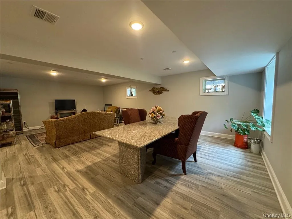 4 Rose Avenue, Harrison, NY, 4 Bedrooms Bedrooms, 8 Rooms Rooms,3 BathroomsBathrooms,Residential Lease,For Rent,Rose,0,1023533 4 Rose Avenue, Harrison, NY, 4 Bedrooms Bedrooms, 8 Rooms Rooms,3 BathroomsBathrooms,Residential Lease,For Rent,Rose,0,1023533