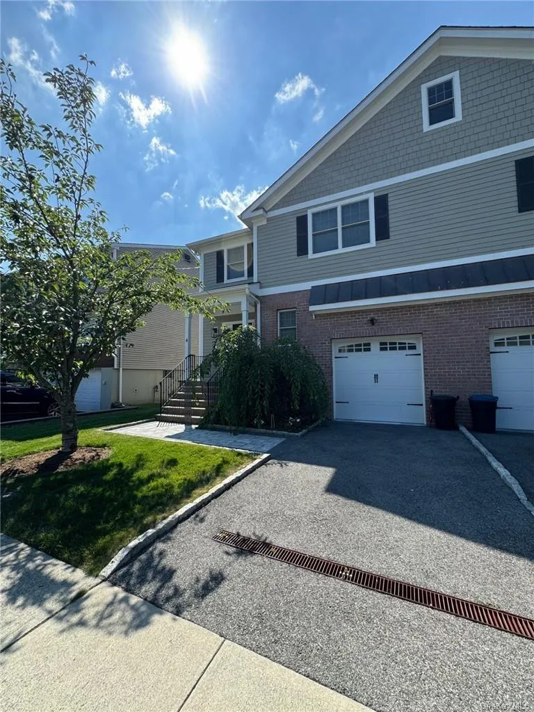 4 Rose Avenue, Harrison, NY, 4 Bedrooms Bedrooms, 8 Rooms Rooms,3 BathroomsBathrooms,Residential Lease,For Rent,Rose,0,1023533 4 Rose Avenue, Harrison, NY, 4 Bedrooms Bedrooms, 8 Rooms Rooms,3 BathroomsBathrooms,Residential Lease,For Rent,Rose,0,1023533