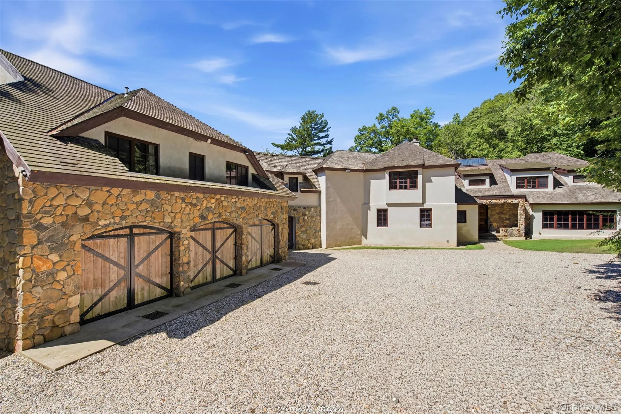 36 Spring Street, Huntington, NY, 7 Bedrooms Bedrooms, 19 Rooms Rooms,6 BathroomsBathrooms,Residential,For Rent,Spring,0,1023535 36 Spring Street, Huntington, NY, 7 Bedrooms Bedrooms, 19 Rooms Rooms,6 BathroomsBathrooms,Residential,For Rent,Spring,0,1023535