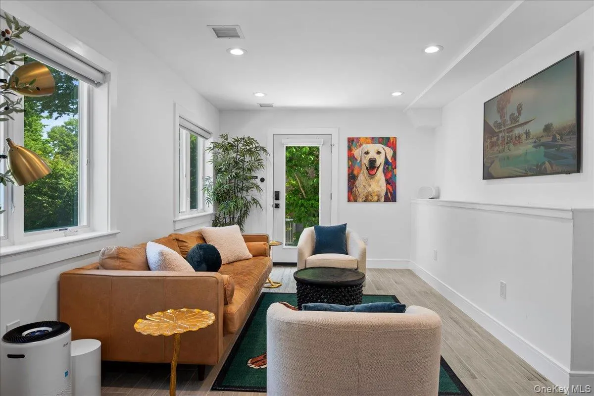 25 Shadow Lane, Mamaroneck, NY, 4 Bedrooms Bedrooms, 7 Rooms Rooms,3 BathroomsBathrooms,Residential,For Rent,Shadow,0,1023540 25 Shadow Lane, Mamaroneck, NY, 4 Bedrooms Bedrooms, 7 Rooms Rooms,3 BathroomsBathrooms,Residential,For Rent,Shadow,0,1023540