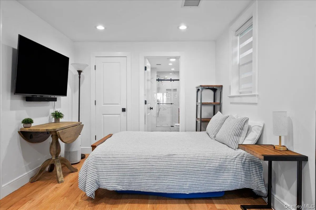 25 Shadow Lane, Mamaroneck, NY, 4 Bedrooms Bedrooms, 7 Rooms Rooms,3 BathroomsBathrooms,Residential,For Rent,Shadow,0,1023540 25 Shadow Lane, Mamaroneck, NY, 4 Bedrooms Bedrooms, 7 Rooms Rooms,3 BathroomsBathrooms,Residential,For Rent,Shadow,0,1023540