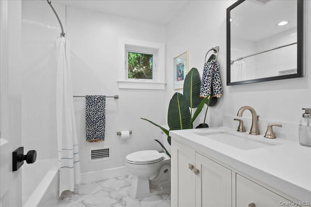 Hall Bathroom Hall Bathroom