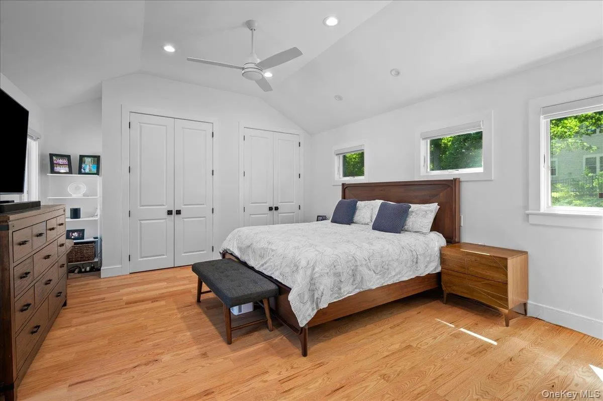 25 Shadow Lane, Mamaroneck, NY, 4 Bedrooms Bedrooms, 7 Rooms Rooms,3 BathroomsBathrooms,Residential,For Rent,Shadow,0,1023540 25 Shadow Lane, Mamaroneck, NY, 4 Bedrooms Bedrooms, 7 Rooms Rooms,3 BathroomsBathrooms,Residential,For Rent,Shadow,0,1023540