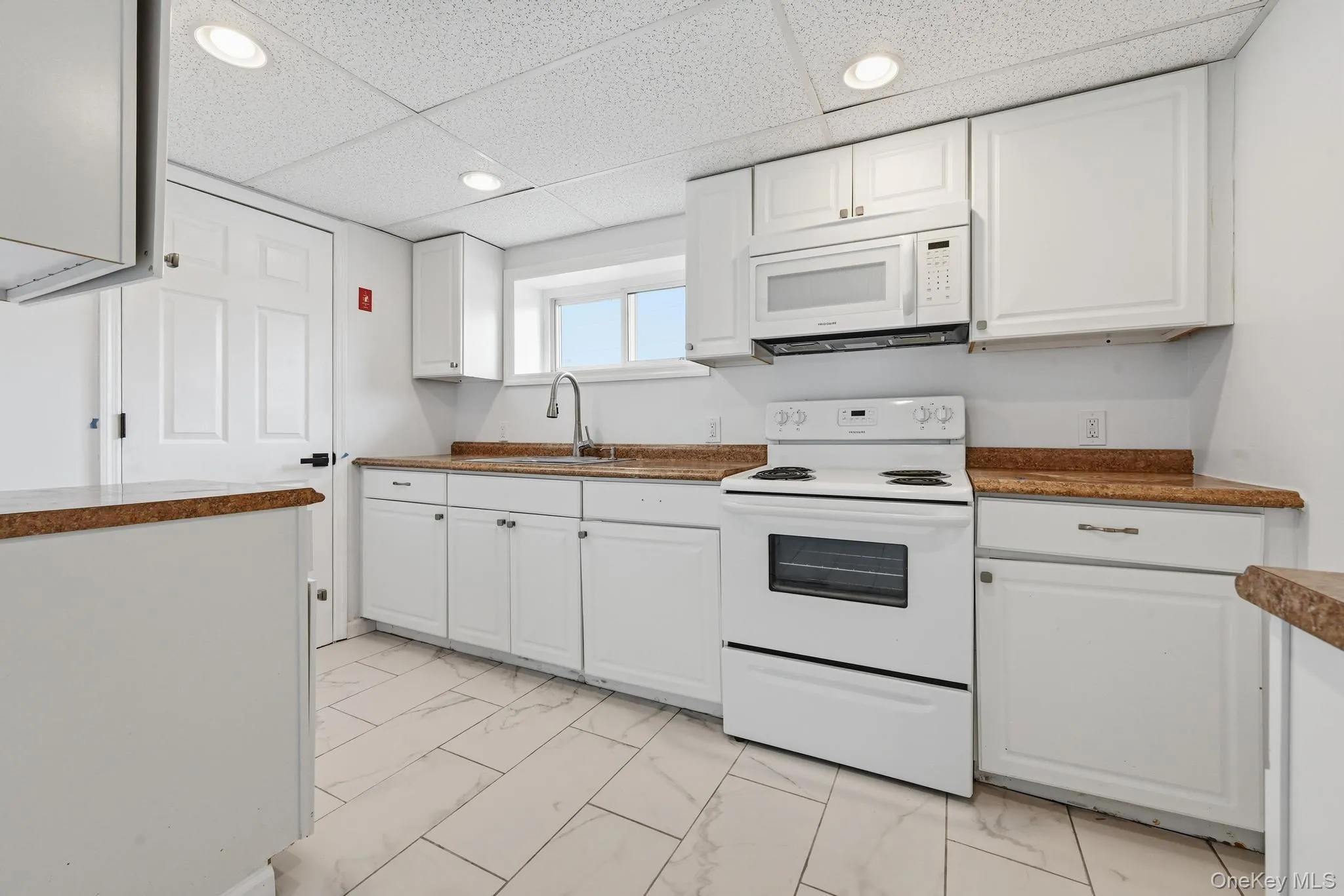 341 Green Court, Hempstead, NY, 4 Bedrooms Bedrooms, 10 Rooms Rooms,3 BathroomsBathrooms,Residential,For Rent,Green,0,1023541 341 Green Court, Hempstead, NY, 4 Bedrooms Bedrooms, 10 Rooms Rooms,3 BathroomsBathrooms,Residential,For Rent,Green,0,1023541