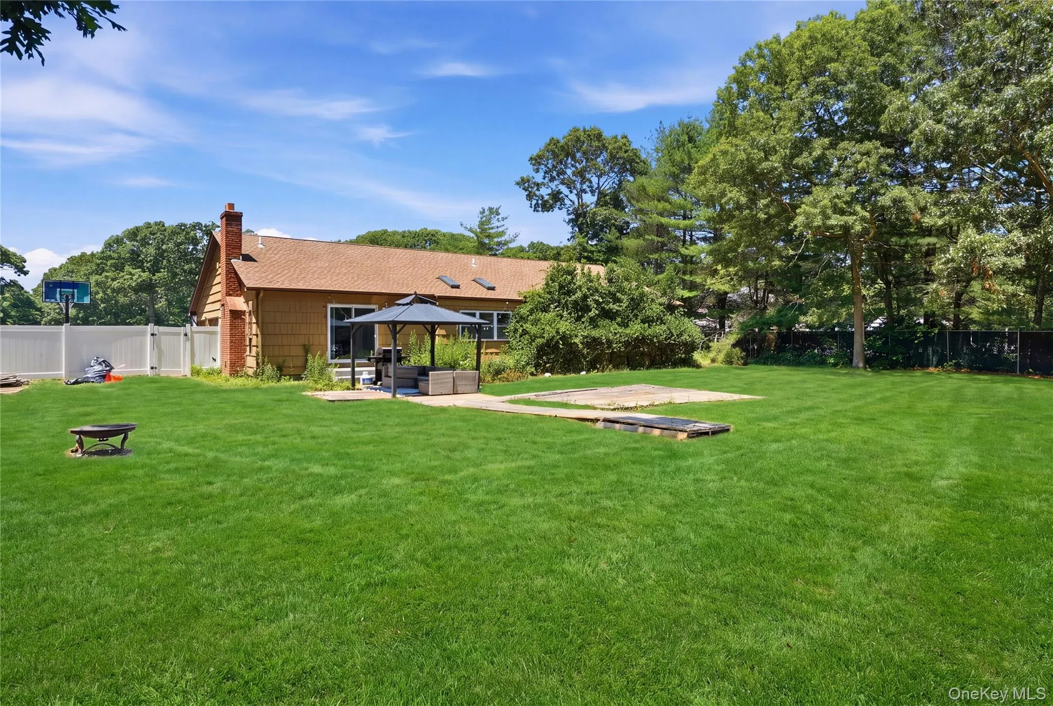 43 Margin Drive, Brookhaven, NY, 3 Bedrooms Bedrooms, 8 Rooms Rooms,2 BathroomsBathrooms,Residential,For Rent,Margin,0,1023542 43 Margin Drive, Brookhaven, NY, 3 Bedrooms Bedrooms, 8 Rooms Rooms,2 BathroomsBathrooms,Residential,For Rent,Margin,0,1023542
