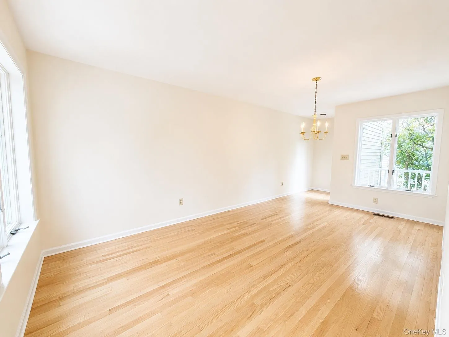 6 Cornell Place, Rye City, NY, 2 Bedrooms Bedrooms, 5 Rooms Rooms,2 BathroomsBathrooms,Residential Lease,For Rent,Cornell,0,1023548 6 Cornell Place, Rye City, NY, 2 Bedrooms Bedrooms, 5 Rooms Rooms,2 BathroomsBathrooms,Residential Lease,For Rent,Cornell,0,1023548