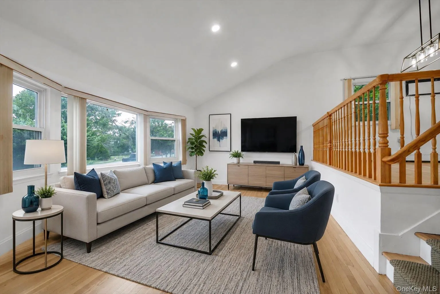 17 Fresno Drive, Oyster Bay, NY, 4 Bedrooms Bedrooms, 11 Rooms Rooms,1 BathroomBathrooms,Residential Lease,For Rent,Fresno,0,1023549 17 Fresno Drive, Oyster Bay, NY, 4 Bedrooms Bedrooms, 11 Rooms Rooms,1 BathroomBathrooms,Residential Lease,For Rent,Fresno,0,1023549