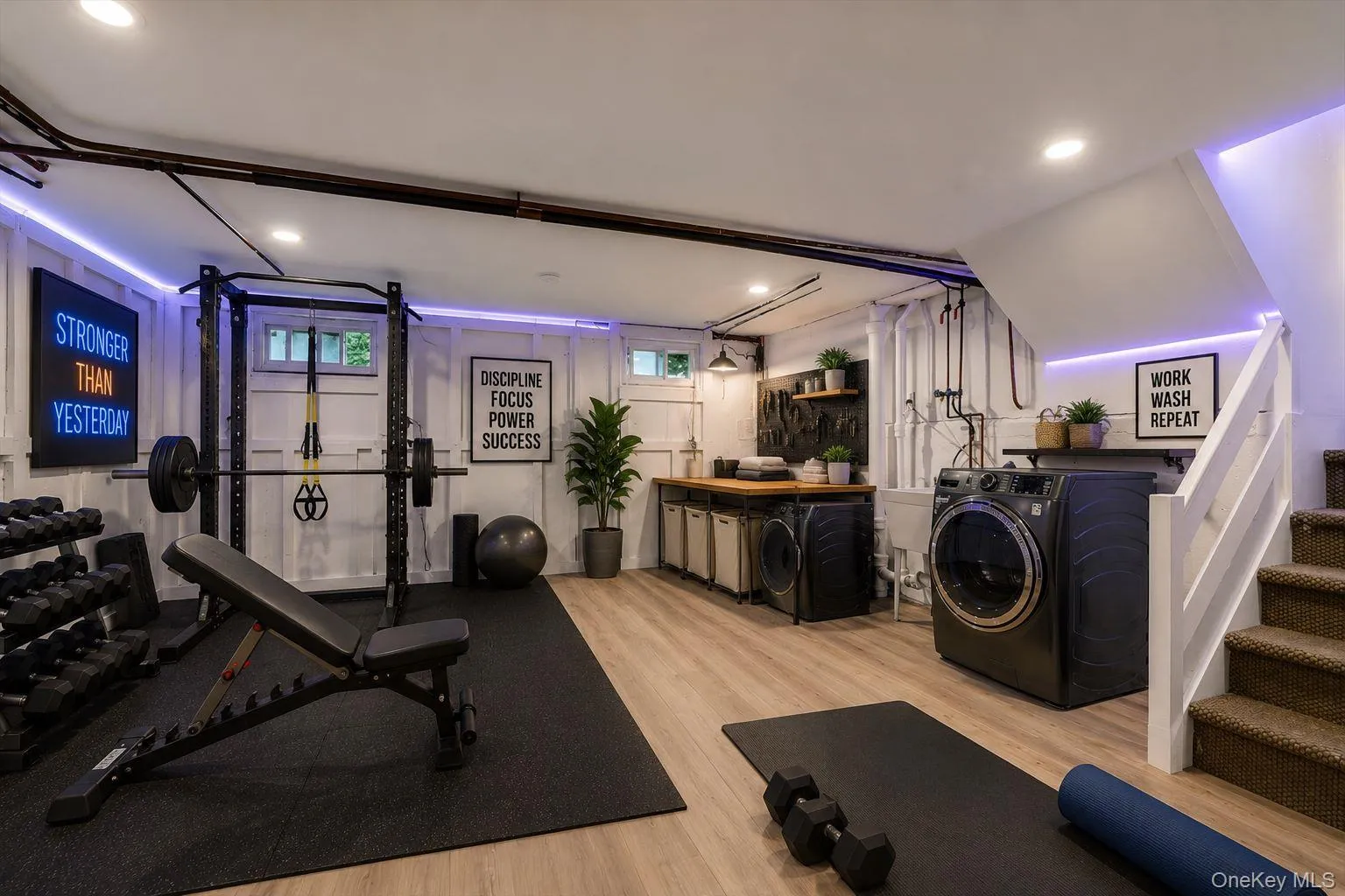 17 Fresno Drive, Oyster Bay, NY, 4 Bedrooms Bedrooms, 11 Rooms Rooms,1 BathroomBathrooms,Residential Lease,For Rent,Fresno,0,1023549 17 Fresno Drive, Oyster Bay, NY, 4 Bedrooms Bedrooms, 11 Rooms Rooms,1 BathroomBathrooms,Residential Lease,For Rent,Fresno,0,1023549