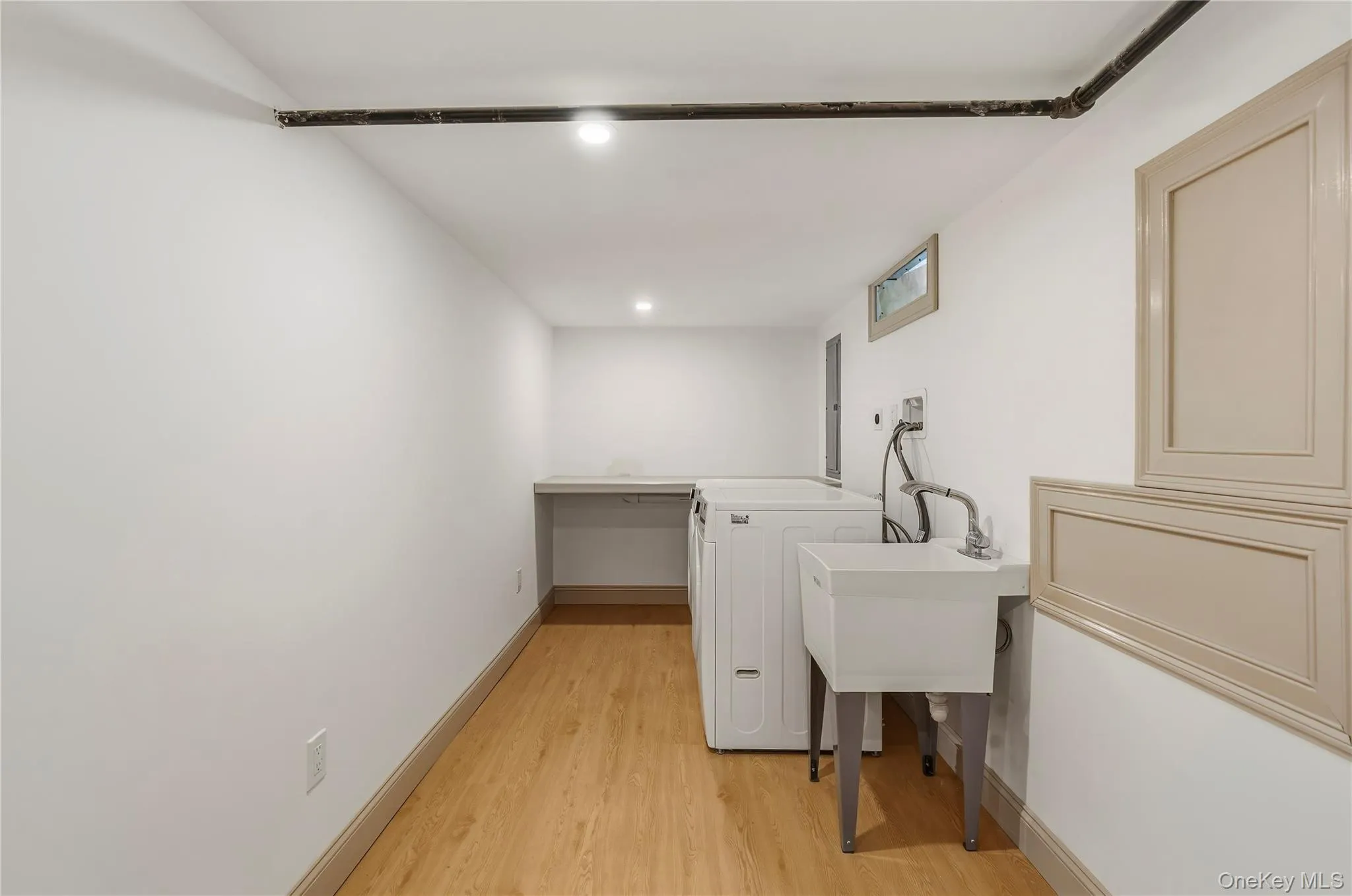 168 Longview Avenue, White Plains, NY, 3 Bedrooms Bedrooms, 9 Rooms Rooms,2 BathroomsBathrooms,Residential,For Rent,Longview,0,1023565 168 Longview Avenue, White Plains, NY, 3 Bedrooms Bedrooms, 9 Rooms Rooms,2 BathroomsBathrooms,Residential,For Rent,Longview,0,1023565