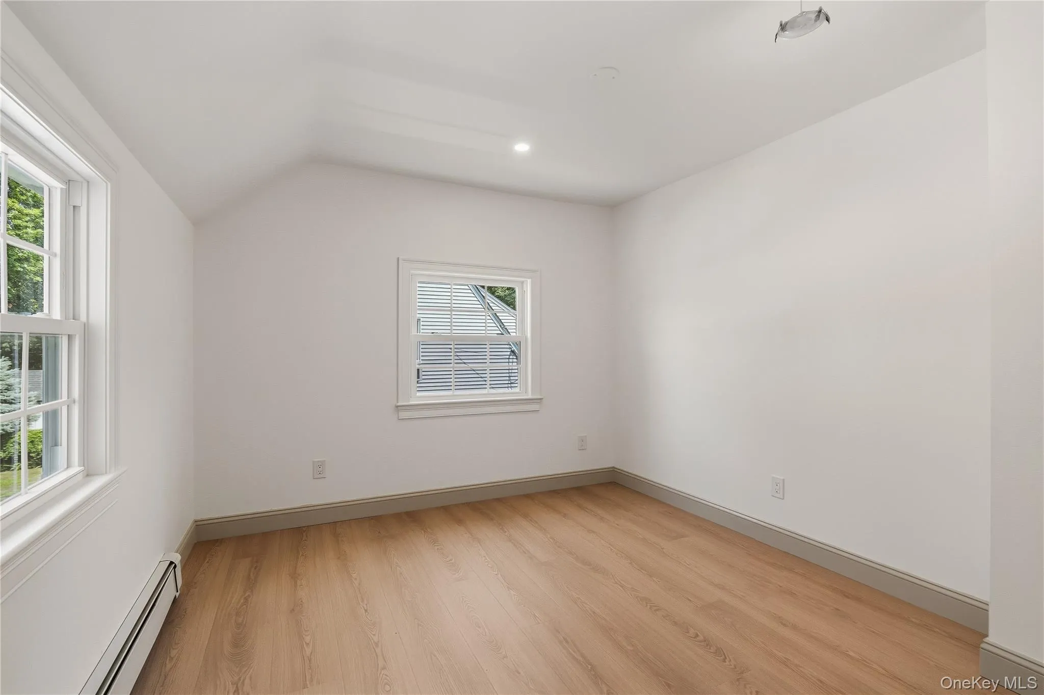 168 Longview Avenue, White Plains, NY, 3 Bedrooms Bedrooms, 9 Rooms Rooms,2 BathroomsBathrooms,Residential,For Rent,Longview,0,1023565 168 Longview Avenue, White Plains, NY, 3 Bedrooms Bedrooms, 9 Rooms Rooms,2 BathroomsBathrooms,Residential,For Rent,Longview,0,1023565
