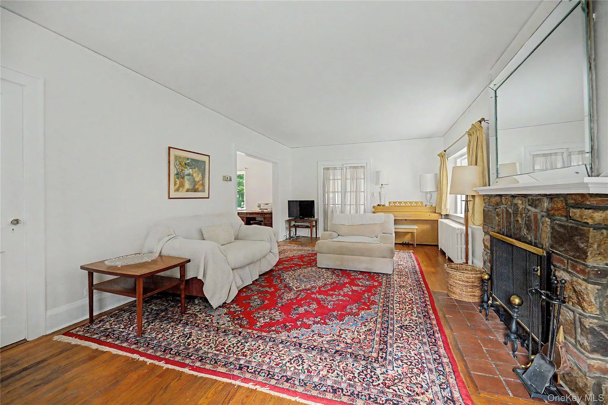 37 Lansdowne Drive, Mamaroneck, NY, 3 Bedrooms Bedrooms, 6 Rooms Rooms,1 BathroomBathrooms,Residential,For Rent,Lansdowne,0,1023567 37 Lansdowne Drive, Mamaroneck, NY, 3 Bedrooms Bedrooms, 6 Rooms Rooms,1 BathroomBathrooms,Residential,For Rent,Lansdowne,0,1023567