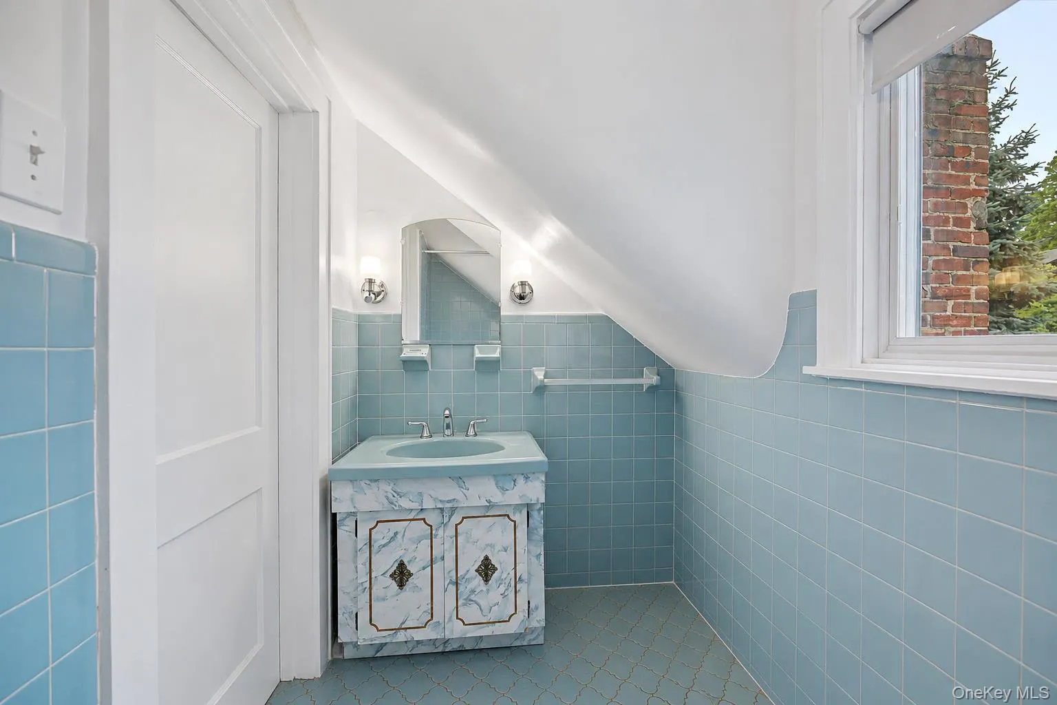 37 Lansdowne Drive, Mamaroneck, NY, 3 Bedrooms Bedrooms, 6 Rooms Rooms,1 BathroomBathrooms,Residential,For Rent,Lansdowne,0,1023567 37 Lansdowne Drive, Mamaroneck, NY, 3 Bedrooms Bedrooms, 6 Rooms Rooms,1 BathroomBathrooms,Residential,For Rent,Lansdowne,0,1023567