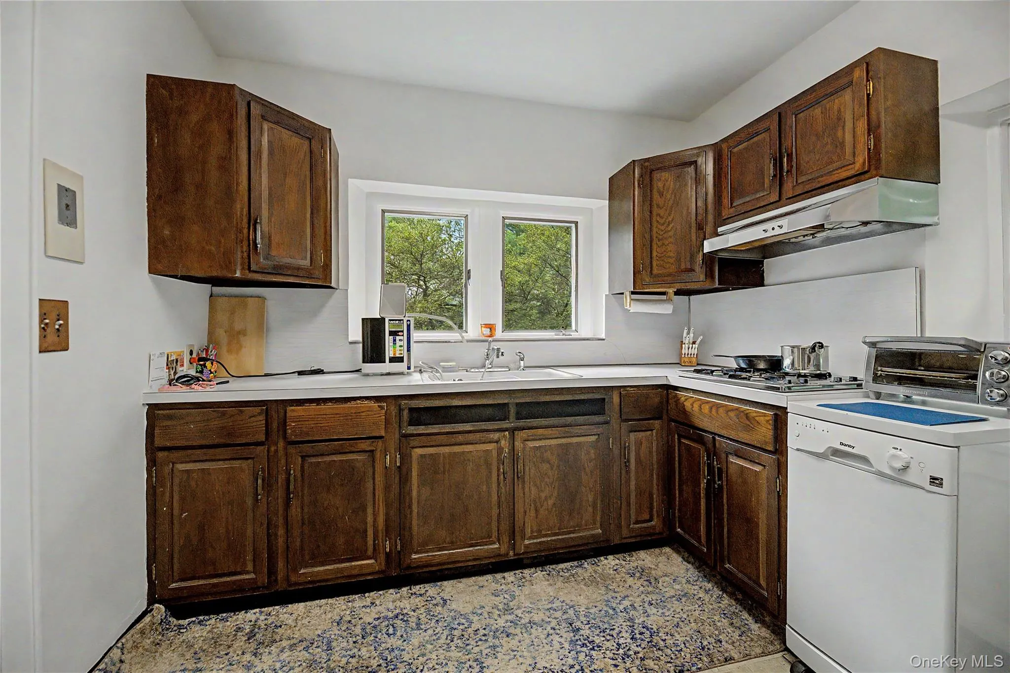 37 Lansdowne Drive, Mamaroneck, NY, 3 Bedrooms Bedrooms, 6 Rooms Rooms,1 BathroomBathrooms,Residential,For Rent,Lansdowne,0,1023567 37 Lansdowne Drive, Mamaroneck, NY, 3 Bedrooms Bedrooms, 6 Rooms Rooms,1 BathroomBathrooms,Residential,For Rent,Lansdowne,0,1023567