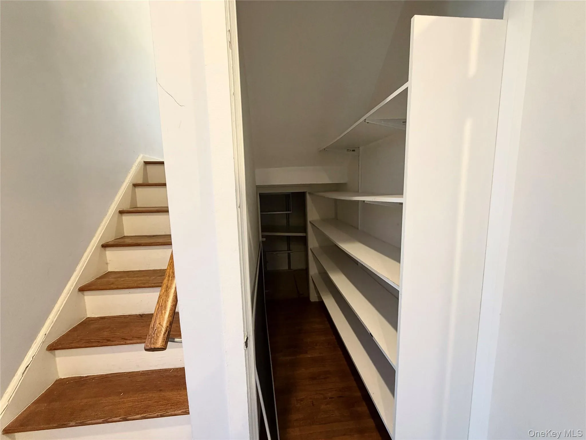 77 Sands Point Road, North Hempstead, NY, 3 Bedrooms Bedrooms, 6 Rooms Rooms,2 BathroomsBathrooms,Residential Lease,For Rent,Sands Point,0,1023569 77 Sands Point Road, North Hempstead, NY, 3 Bedrooms Bedrooms, 6 Rooms Rooms,2 BathroomsBathrooms,Residential Lease,For Rent,Sands Point,0,1023569