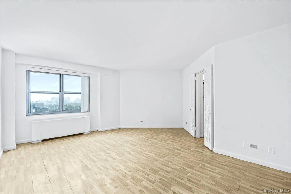 85-15 Main Street, New York, NY, 4 Rooms Rooms,1 BathroomBathrooms,Residential,For Rent,Main,0,1023577 85-15 Main Street, New York, NY, 4 Rooms Rooms,1 BathroomBathrooms,Residential,For Rent,Main,0,1023577