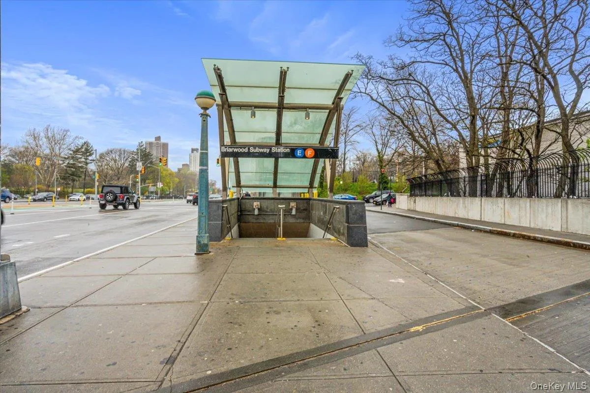85-15 Main Street, New York, NY, 4 Rooms Rooms,1 BathroomBathrooms,Residential,For Rent,Main,0,1023577 85-15 Main Street, New York, NY, 4 Rooms Rooms,1 BathroomBathrooms,Residential,For Rent,Main,0,1023577