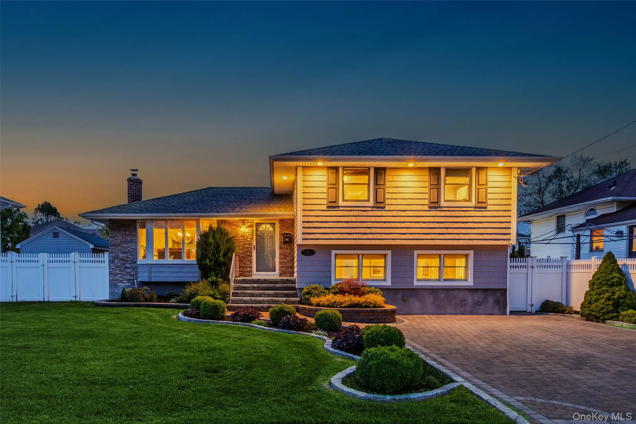 27 Nottinghill Drive, Oyster Bay, NY, 3 Bedrooms Bedrooms, 7 Rooms Rooms,2 BathroomsBathrooms,Residential,For Rent,Nottinghill,0,1023578 27 Nottinghill Drive, Oyster Bay, NY, 3 Bedrooms Bedrooms, 7 Rooms Rooms,2 BathroomsBathrooms,Residential,For Rent,Nottinghill,0,1023578