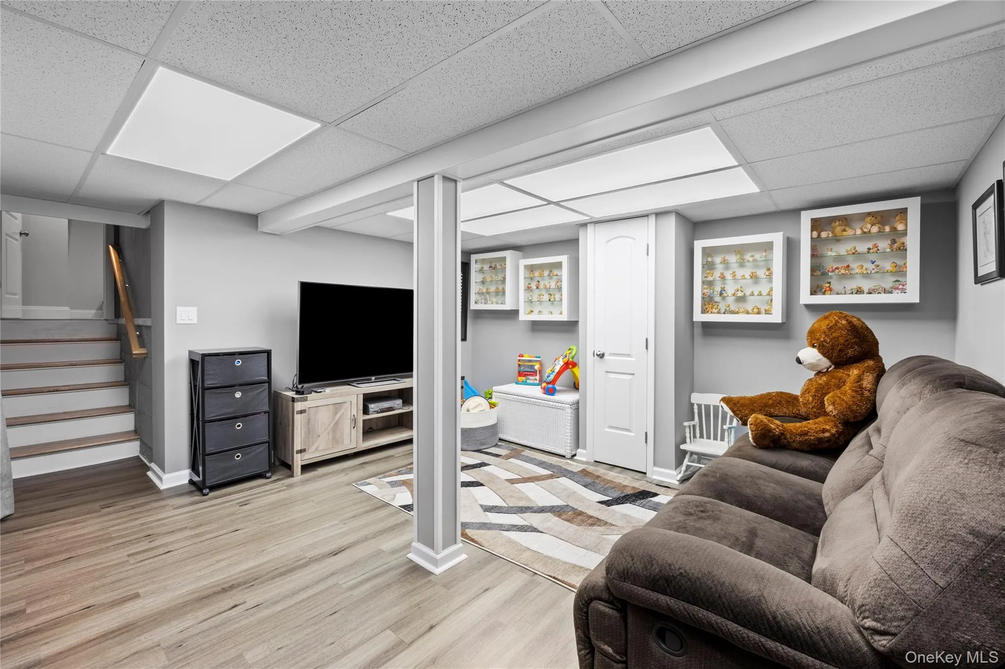 27 Nottinghill Drive, Oyster Bay, NY, 3 Bedrooms Bedrooms, 7 Rooms Rooms,2 BathroomsBathrooms,Residential,For Rent,Nottinghill,0,1023578 27 Nottinghill Drive, Oyster Bay, NY, 3 Bedrooms Bedrooms, 7 Rooms Rooms,2 BathroomsBathrooms,Residential,For Rent,Nottinghill,0,1023578