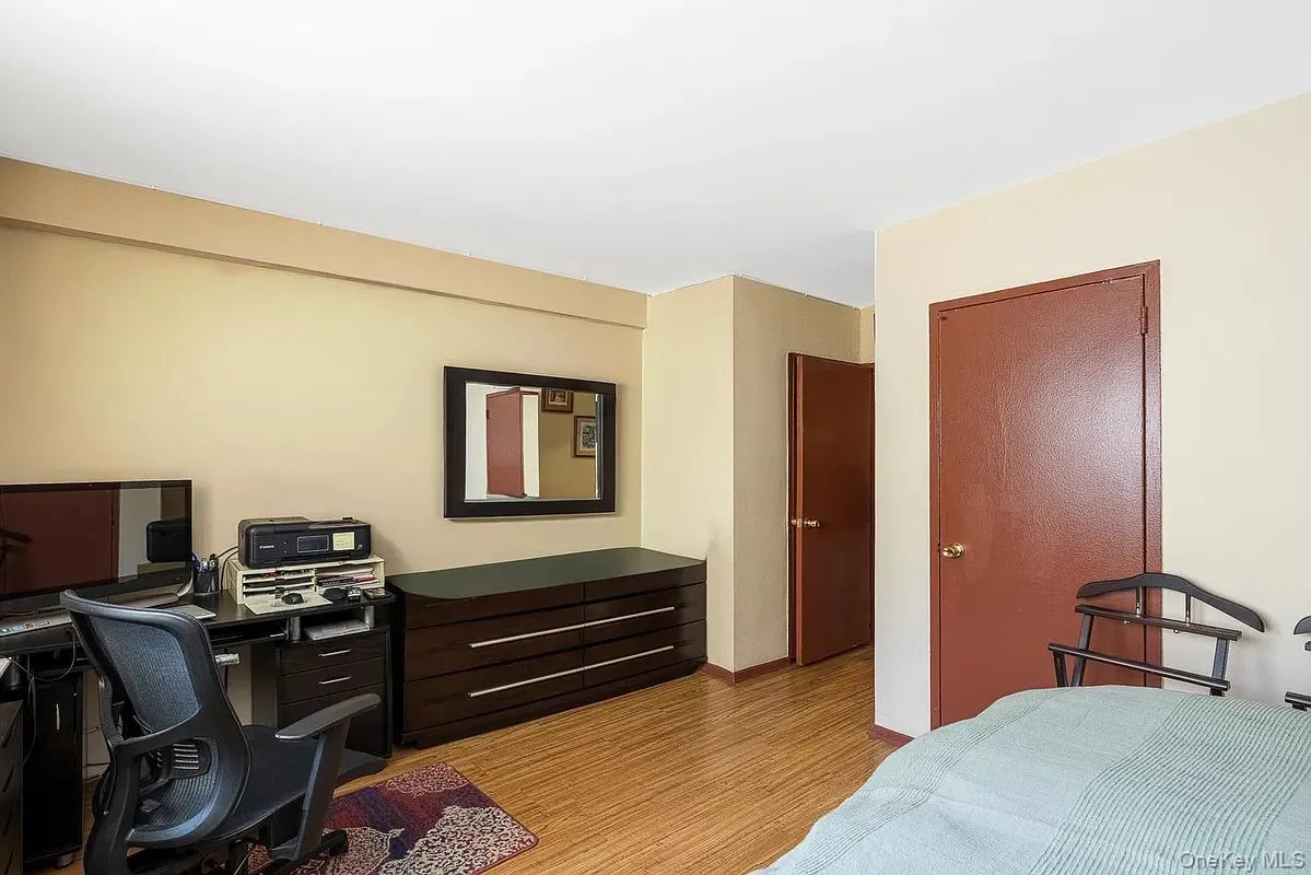 2925 5th Street, New York, NY, 1 Bedroom Bedrooms, 3 Rooms Rooms,1 BathroomBathrooms,Residential,For Rent,5th,0,1023580 2925 5th Street, New York, NY, 1 Bedroom Bedrooms, 3 Rooms Rooms,1 BathroomBathrooms,Residential,For Rent,5th,0,1023580
