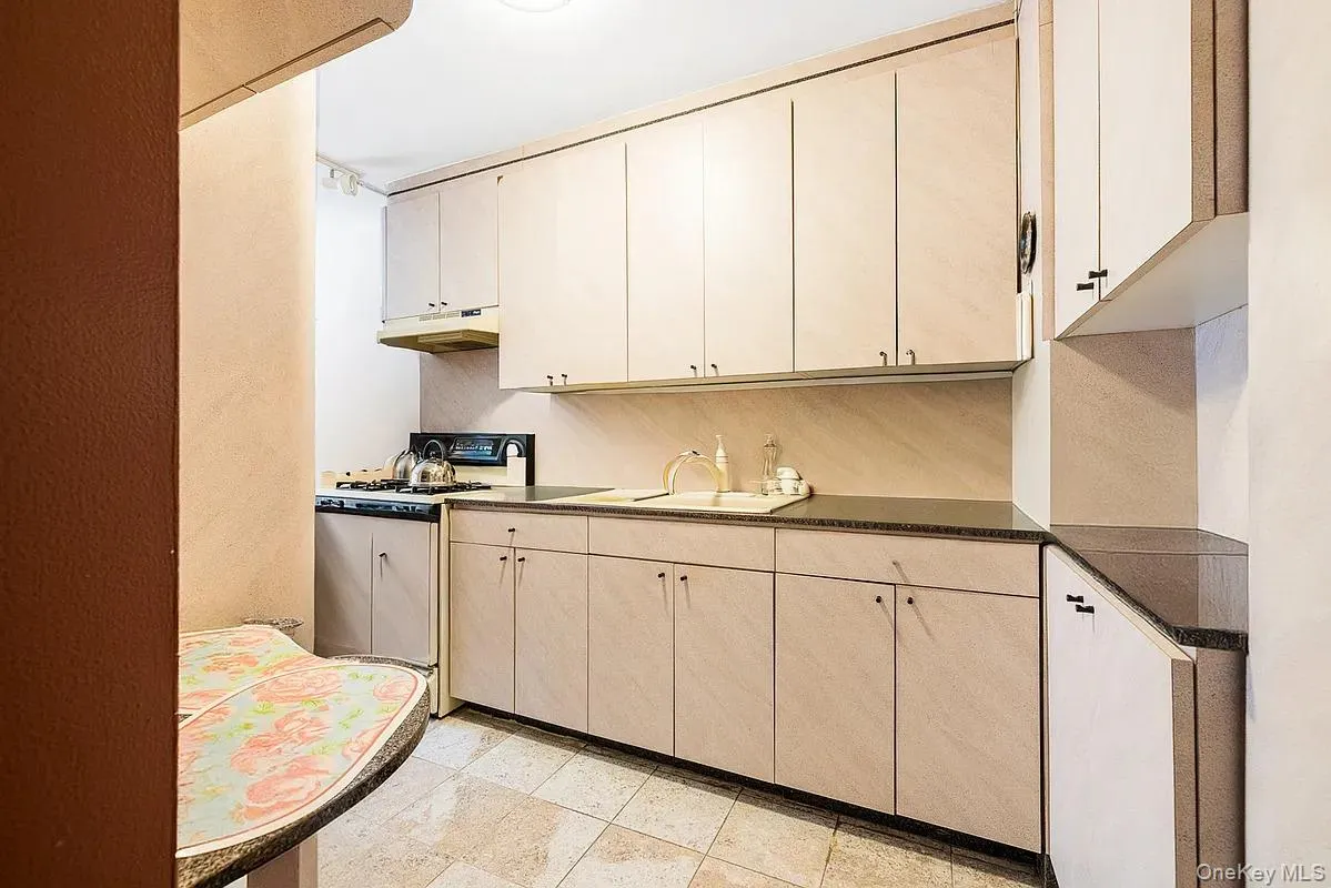 2925 5th Street, New York, NY, 1 Bedroom Bedrooms, 3 Rooms Rooms,1 BathroomBathrooms,Residential,For Rent,5th,0,1023580 2925 5th Street, New York, NY, 1 Bedroom Bedrooms, 3 Rooms Rooms,1 BathroomBathrooms,Residential,For Rent,5th,0,1023580