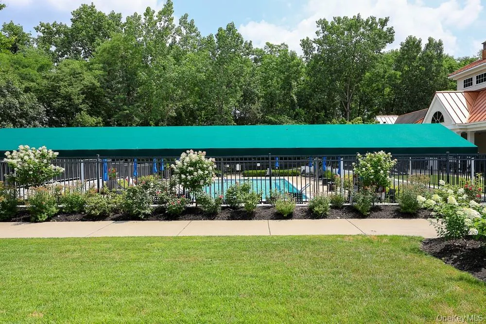 Community Outdoor Pool Community Outdoor Pool