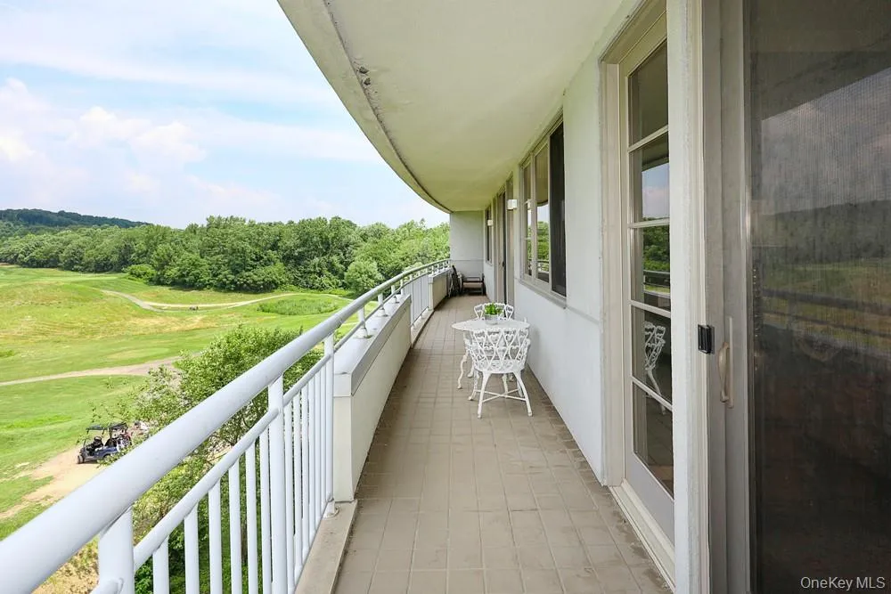 100 Harborview Drive, North Hempstead, NY, 3 Bedrooms Bedrooms, 6 Rooms Rooms,3 BathroomsBathrooms,Residential,For Rent,Harborview,0,1023581 100 Harborview Drive, North Hempstead, NY, 3 Bedrooms Bedrooms, 6 Rooms Rooms,3 BathroomsBathrooms,Residential,For Rent,Harborview,0,1023581
