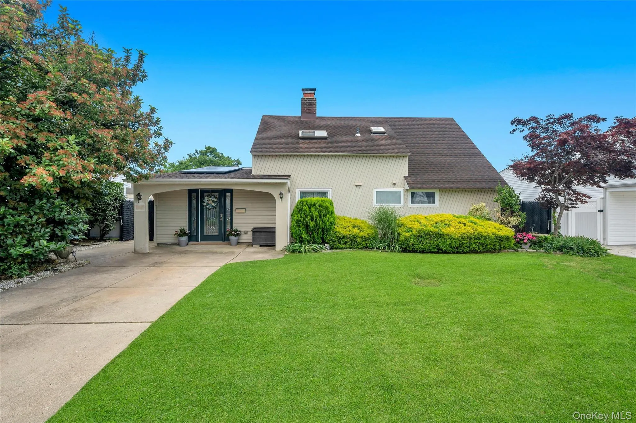 266 Duckpond Drive, Hempstead, NY, 4 Bedrooms Bedrooms, 7 Rooms Rooms,2 BathroomsBathrooms,Residential,For Rent,Duckpond,0,1023584 266 Duckpond Drive, Hempstead, NY, 4 Bedrooms Bedrooms, 7 Rooms Rooms,2 BathroomsBathrooms,Residential,For Rent,Duckpond,0,1023584