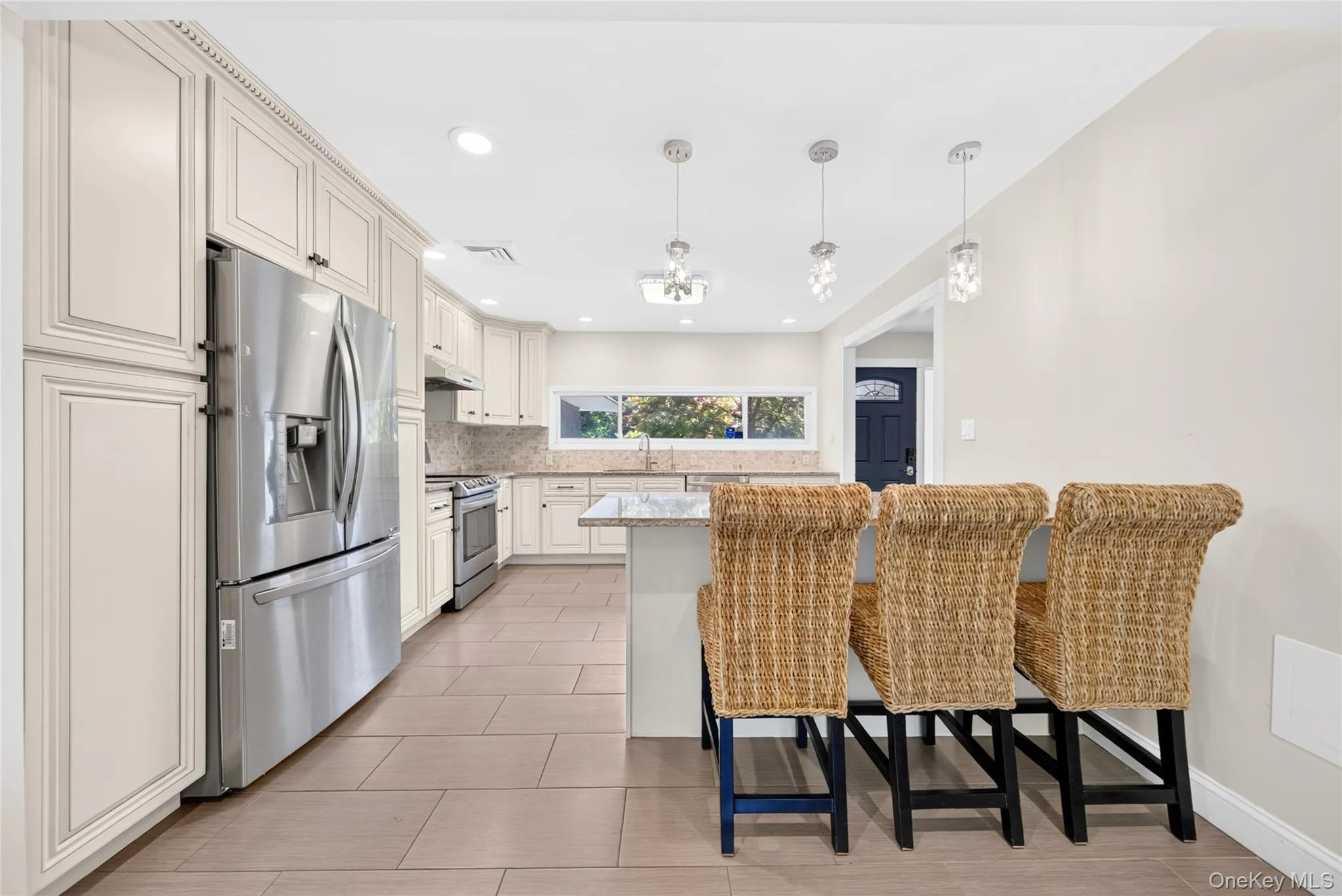 26 Oaks Hunt Road, North Hempstead, NY, 3 Bedrooms Bedrooms, 7 Rooms Rooms,2 BathroomsBathrooms,Residential,For Rent,Oaks Hunt,0,1023591 26 Oaks Hunt Road, North Hempstead, NY, 3 Bedrooms Bedrooms, 7 Rooms Rooms,2 BathroomsBathrooms,Residential,For Rent,Oaks Hunt,0,1023591