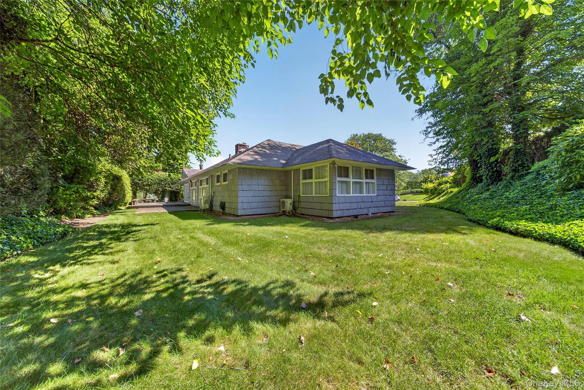 26 Oaks Hunt Road, North Hempstead, NY, 3 Bedrooms Bedrooms, 7 Rooms Rooms,2 BathroomsBathrooms,Residential,For Rent,Oaks Hunt,0,1023591 26 Oaks Hunt Road, North Hempstead, NY, 3 Bedrooms Bedrooms, 7 Rooms Rooms,2 BathroomsBathrooms,Residential,For Rent,Oaks Hunt,0,1023591