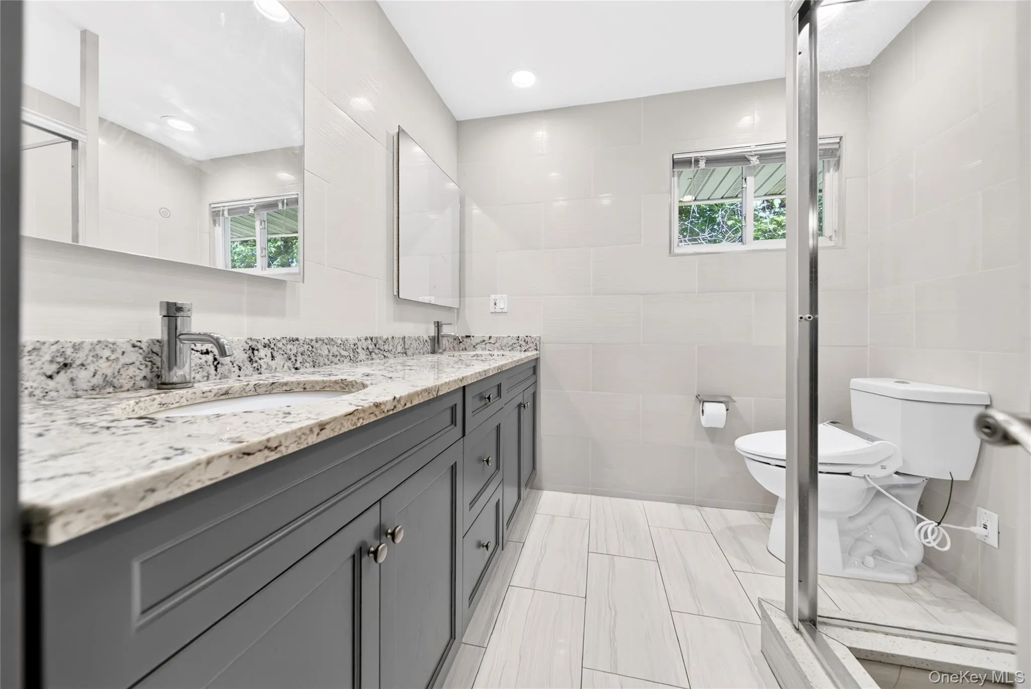 26 Oaks Hunt Road, North Hempstead, NY, 3 Bedrooms Bedrooms, 7 Rooms Rooms,2 BathroomsBathrooms,Residential,For Rent,Oaks Hunt,0,1023591 26 Oaks Hunt Road, North Hempstead, NY, 3 Bedrooms Bedrooms, 7 Rooms Rooms,2 BathroomsBathrooms,Residential,For Rent,Oaks Hunt,0,1023591