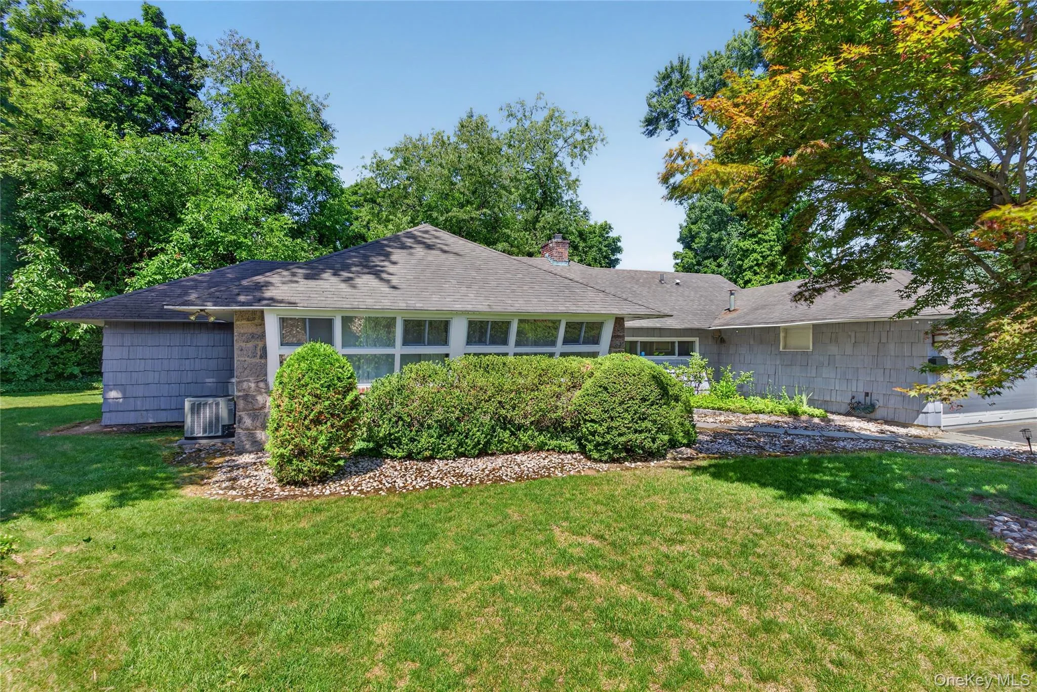26 Oaks Hunt Road, North Hempstead, NY, 3 Bedrooms Bedrooms, 7 Rooms Rooms,2 BathroomsBathrooms,Residential,For Rent,Oaks Hunt,0,1023591 26 Oaks Hunt Road, North Hempstead, NY, 3 Bedrooms Bedrooms, 7 Rooms Rooms,2 BathroomsBathrooms,Residential,For Rent,Oaks Hunt,0,1023591