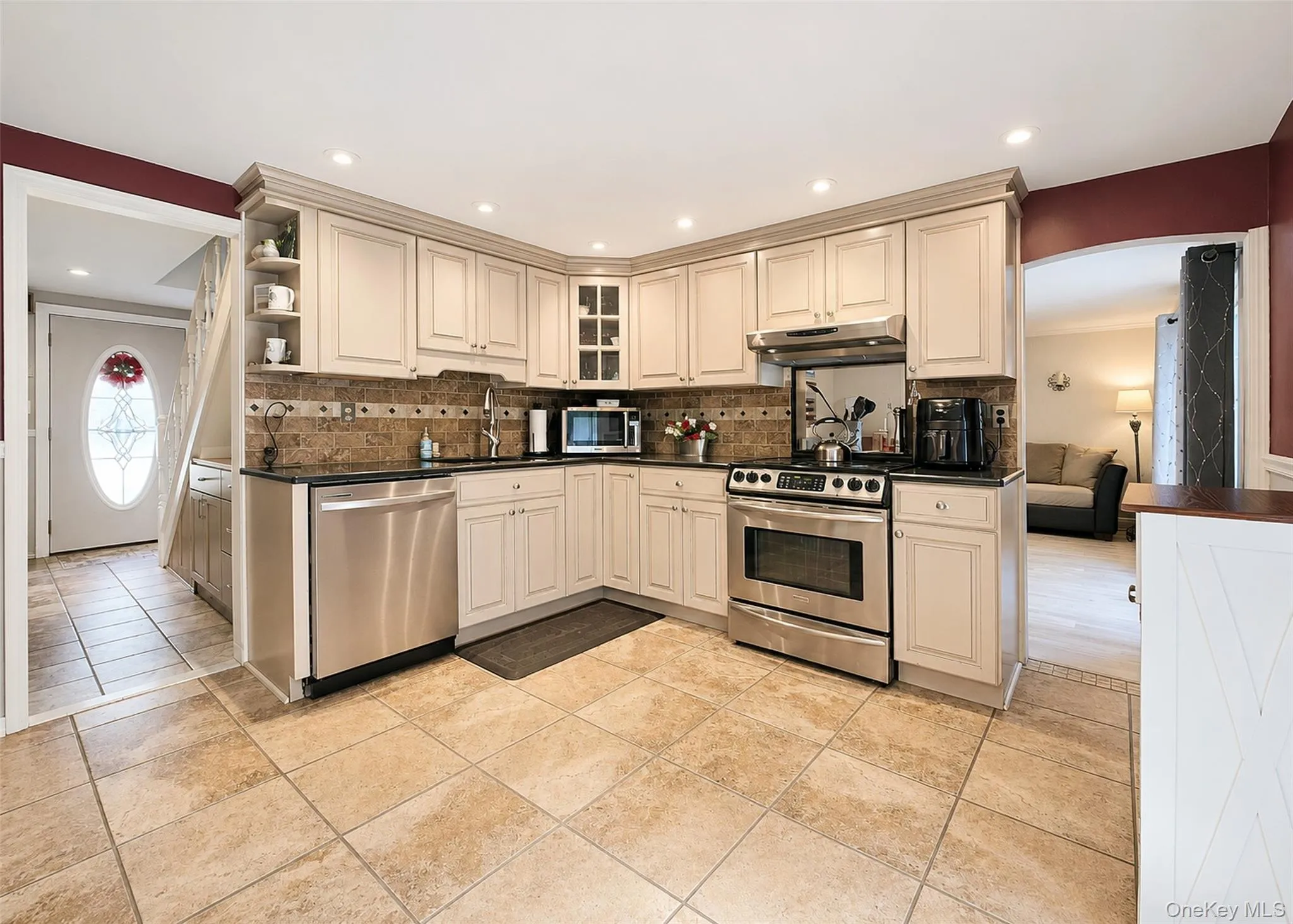 30 Hackberry Lane, Brookhaven, NY, 5 Bedrooms Bedrooms, 9 Rooms Rooms,3 BathroomsBathrooms,Residential,For Rent,Hackberry,0,1023593 30 Hackberry Lane, Brookhaven, NY, 5 Bedrooms Bedrooms, 9 Rooms Rooms,3 BathroomsBathrooms,Residential,For Rent,Hackberry,0,1023593