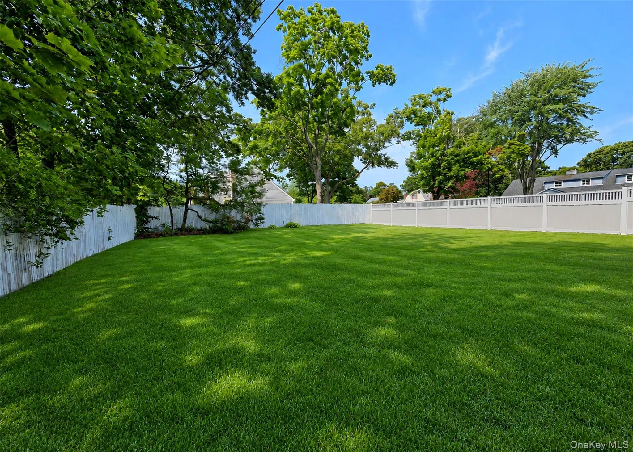 30 Hackberry Lane, Brookhaven, NY, 5 Bedrooms Bedrooms, 9 Rooms Rooms,3 BathroomsBathrooms,Residential,For Rent,Hackberry,0,1023593 30 Hackberry Lane, Brookhaven, NY, 5 Bedrooms Bedrooms, 9 Rooms Rooms,3 BathroomsBathrooms,Residential,For Rent,Hackberry,0,1023593