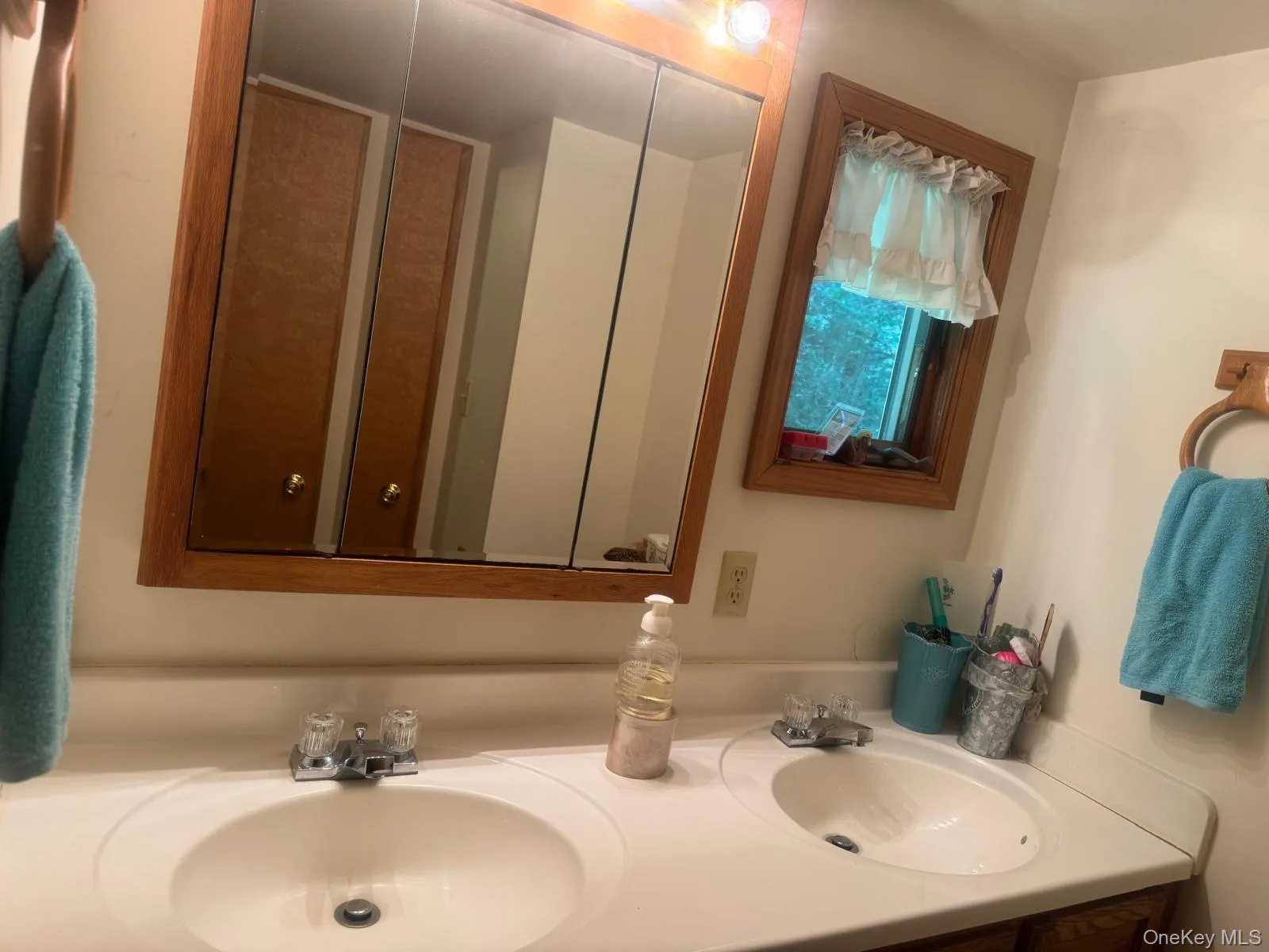 60 Highland Lake Road, Highland, NY, 3 Bedrooms Bedrooms, 6 Rooms Rooms,2 BathroomsBathrooms,Residential,For Rent,Highland Lake,0,1023594 60 Highland Lake Road, Highland, NY, 3 Bedrooms Bedrooms, 6 Rooms Rooms,2 BathroomsBathrooms,Residential,For Rent,Highland Lake,0,1023594