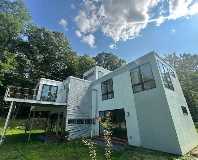32 Brook Lane, Cortlandt, NY, 4 Bedrooms Bedrooms, 9 Rooms Rooms,2 BathroomsBathrooms,Residential,For Rent,Brook,0,1023596 32 Brook Lane, Cortlandt, NY, 4 Bedrooms Bedrooms, 9 Rooms Rooms,2 BathroomsBathrooms,Residential,For Rent,Brook,0,1023596