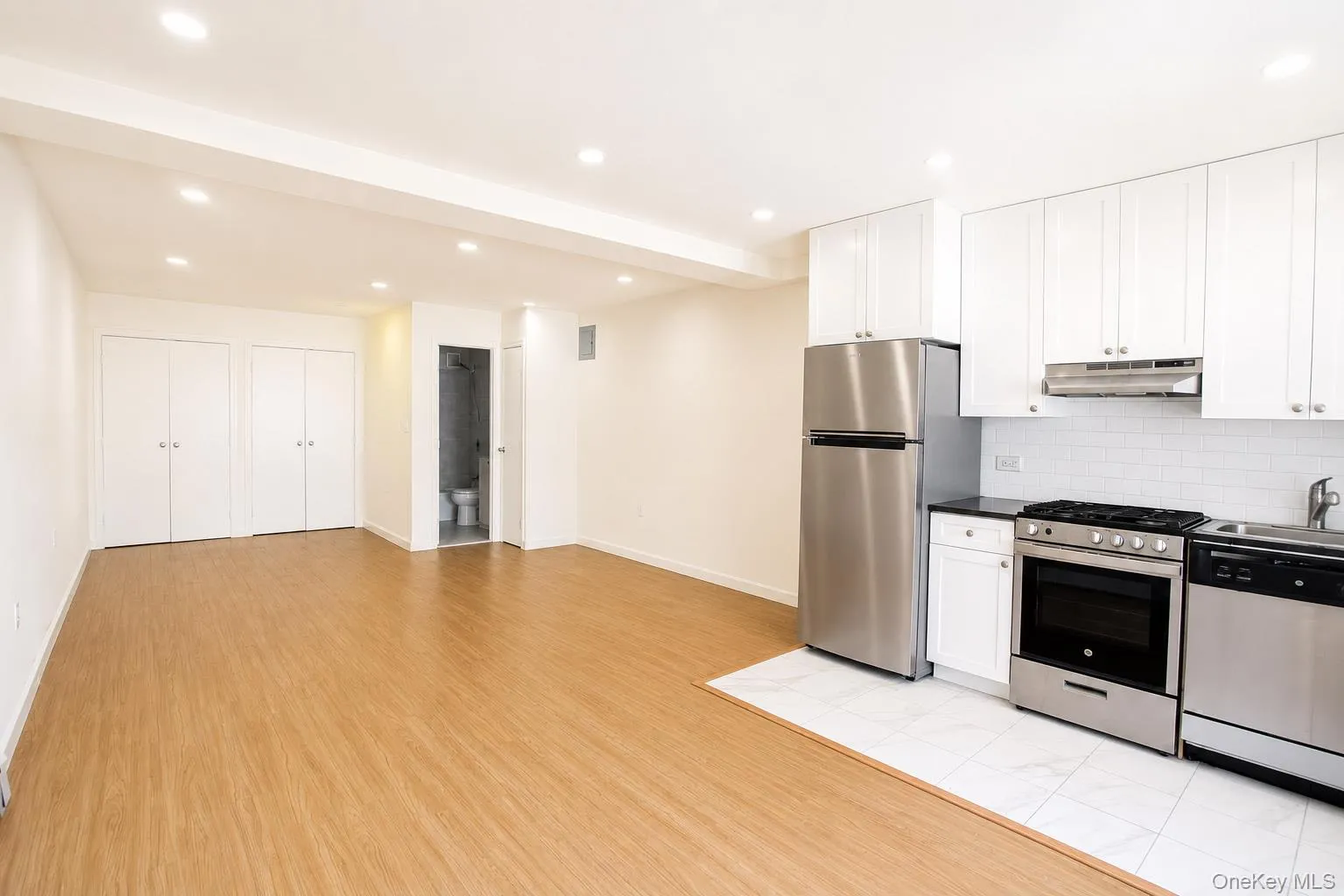 765 Shore Road, Long Beach, NY, 3 Rooms Rooms,1 BathroomBathrooms,Residential Lease,For Rent,Shore,0,1023599 765 Shore Road, Long Beach, NY, 3 Rooms Rooms,1 BathroomBathrooms,Residential Lease,For Rent,Shore,0,1023599