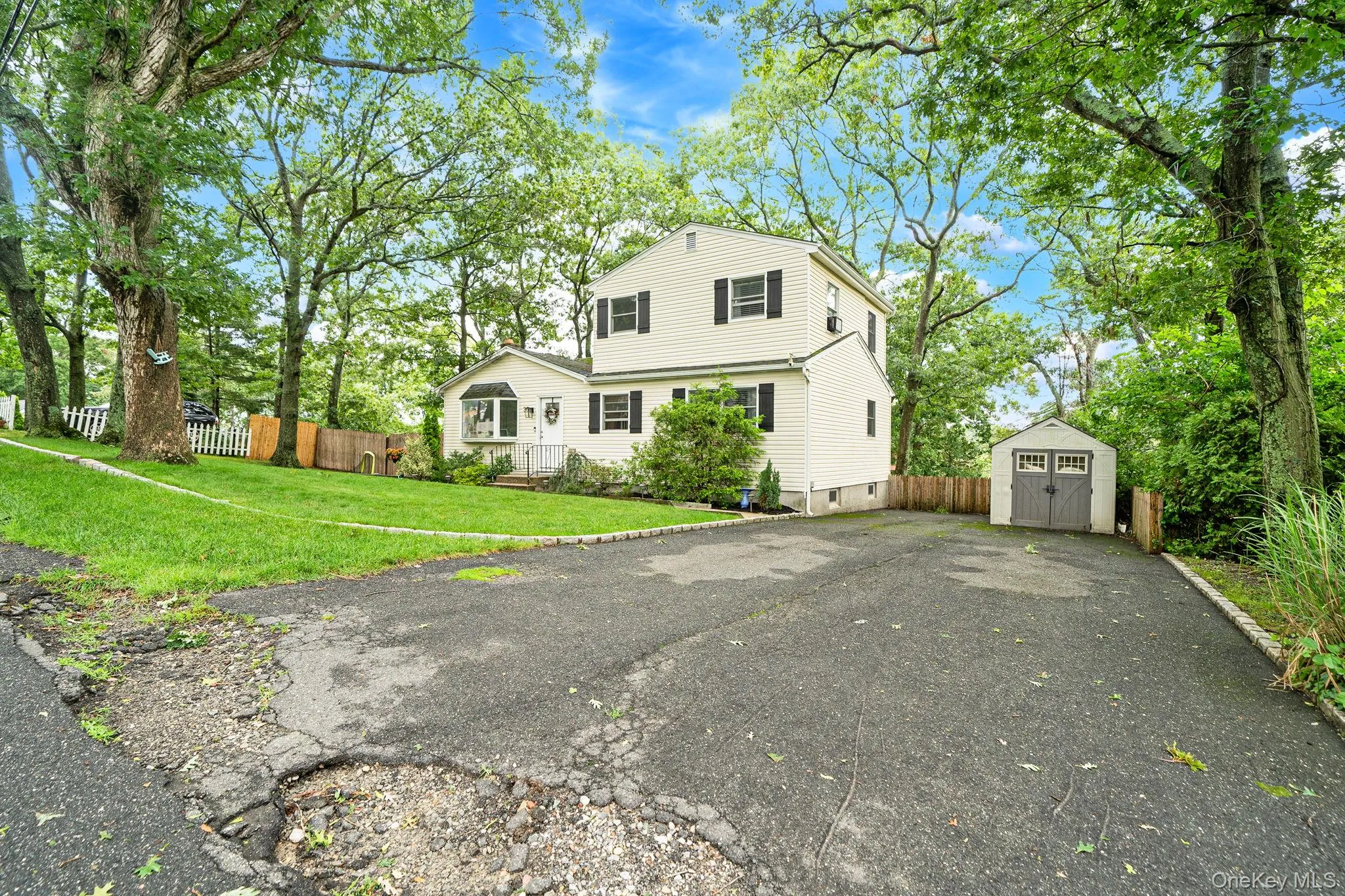 30 Sayville Road, Brookhaven, NY, 4 Bedrooms Bedrooms, 7 Rooms Rooms,2 BathroomsBathrooms,Residential,For Rent,Sayville,0,1023610 30 Sayville Road, Brookhaven, NY, 4 Bedrooms Bedrooms, 7 Rooms Rooms,2 BathroomsBathrooms,Residential,For Rent,Sayville,0,1023610