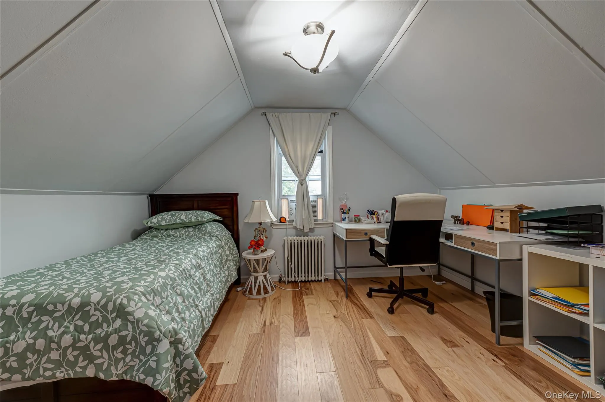 309 Laurel Road, Huntington, NY, 2 Bedrooms Bedrooms, 7 Rooms Rooms,1 BathroomBathrooms,Residential,For Rent,Laurel,0,1023620 309 Laurel Road, Huntington, NY, 2 Bedrooms Bedrooms, 7 Rooms Rooms,1 BathroomBathrooms,Residential,For Rent,Laurel,0,1023620