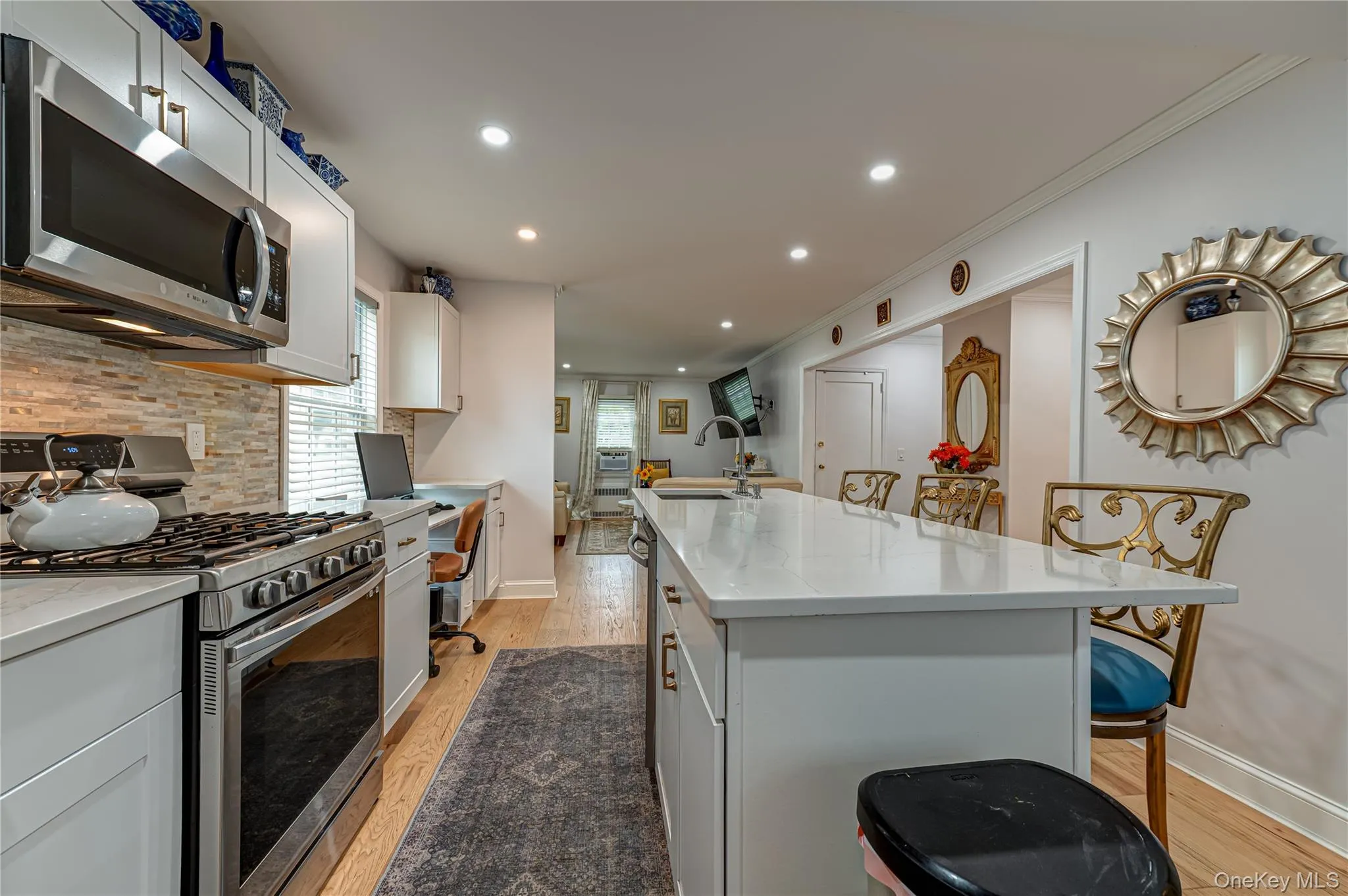 309 Laurel Road, Huntington, NY, 2 Bedrooms Bedrooms, 7 Rooms Rooms,1 BathroomBathrooms,Residential,For Rent,Laurel,0,1023620 309 Laurel Road, Huntington, NY, 2 Bedrooms Bedrooms, 7 Rooms Rooms,1 BathroomBathrooms,Residential,For Rent,Laurel,0,1023620