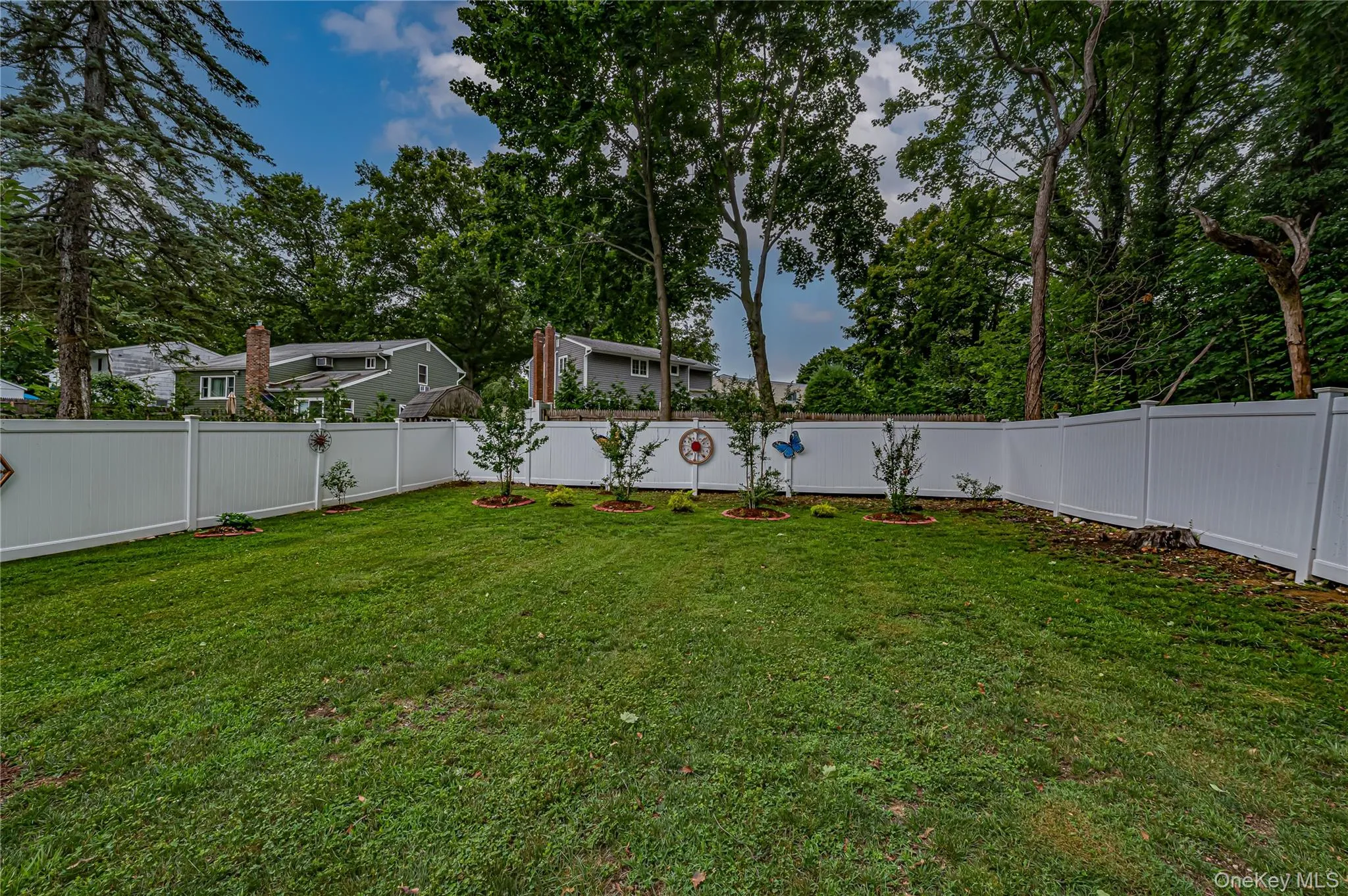 309 Laurel Road, Huntington, NY, 2 Bedrooms Bedrooms, 7 Rooms Rooms,1 BathroomBathrooms,Residential,For Rent,Laurel,0,1023620 309 Laurel Road, Huntington, NY, 2 Bedrooms Bedrooms, 7 Rooms Rooms,1 BathroomBathrooms,Residential,For Rent,Laurel,0,1023620