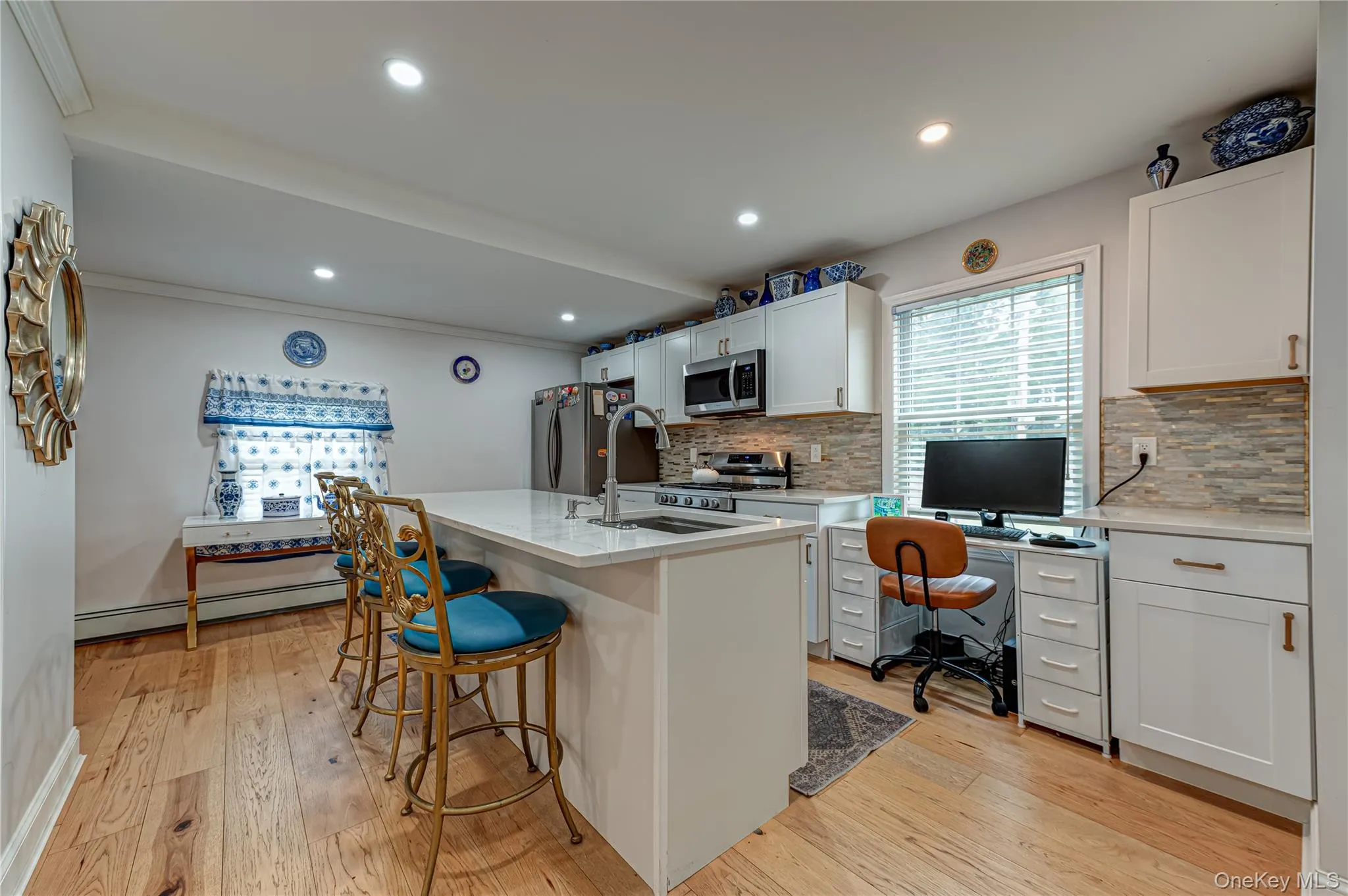 309 Laurel Road, Huntington, NY, 2 Bedrooms Bedrooms, 7 Rooms Rooms,1 BathroomBathrooms,Residential,For Rent,Laurel,0,1023620 309 Laurel Road, Huntington, NY, 2 Bedrooms Bedrooms, 7 Rooms Rooms,1 BathroomBathrooms,Residential,For Rent,Laurel,0,1023620