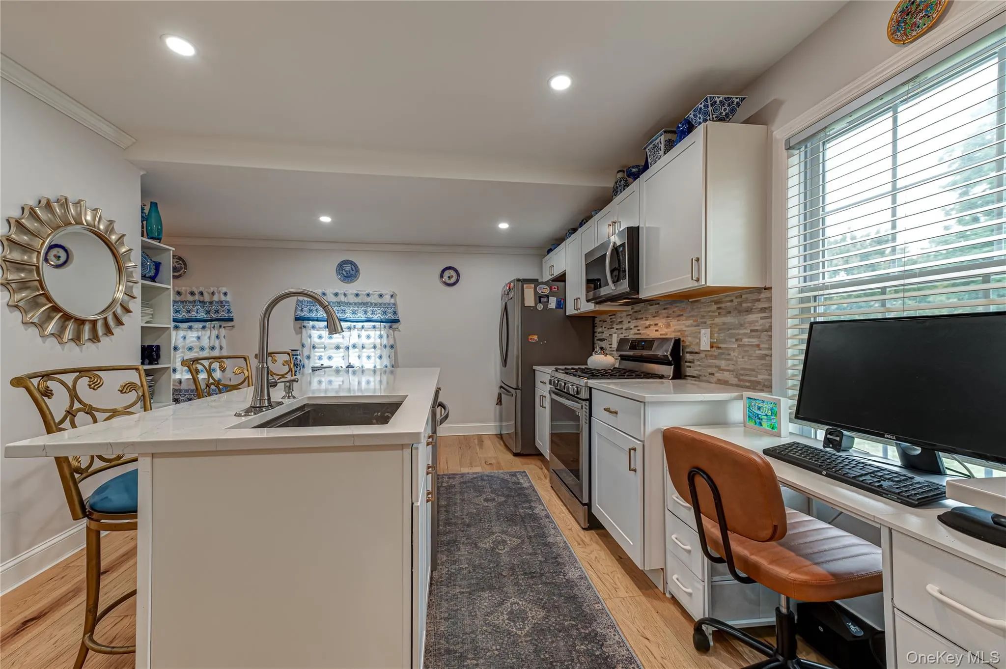 309 Laurel Road, Huntington, NY, 2 Bedrooms Bedrooms, 7 Rooms Rooms,1 BathroomBathrooms,Residential,For Rent,Laurel,0,1023620 309 Laurel Road, Huntington, NY, 2 Bedrooms Bedrooms, 7 Rooms Rooms,1 BathroomBathrooms,Residential,For Rent,Laurel,0,1023620