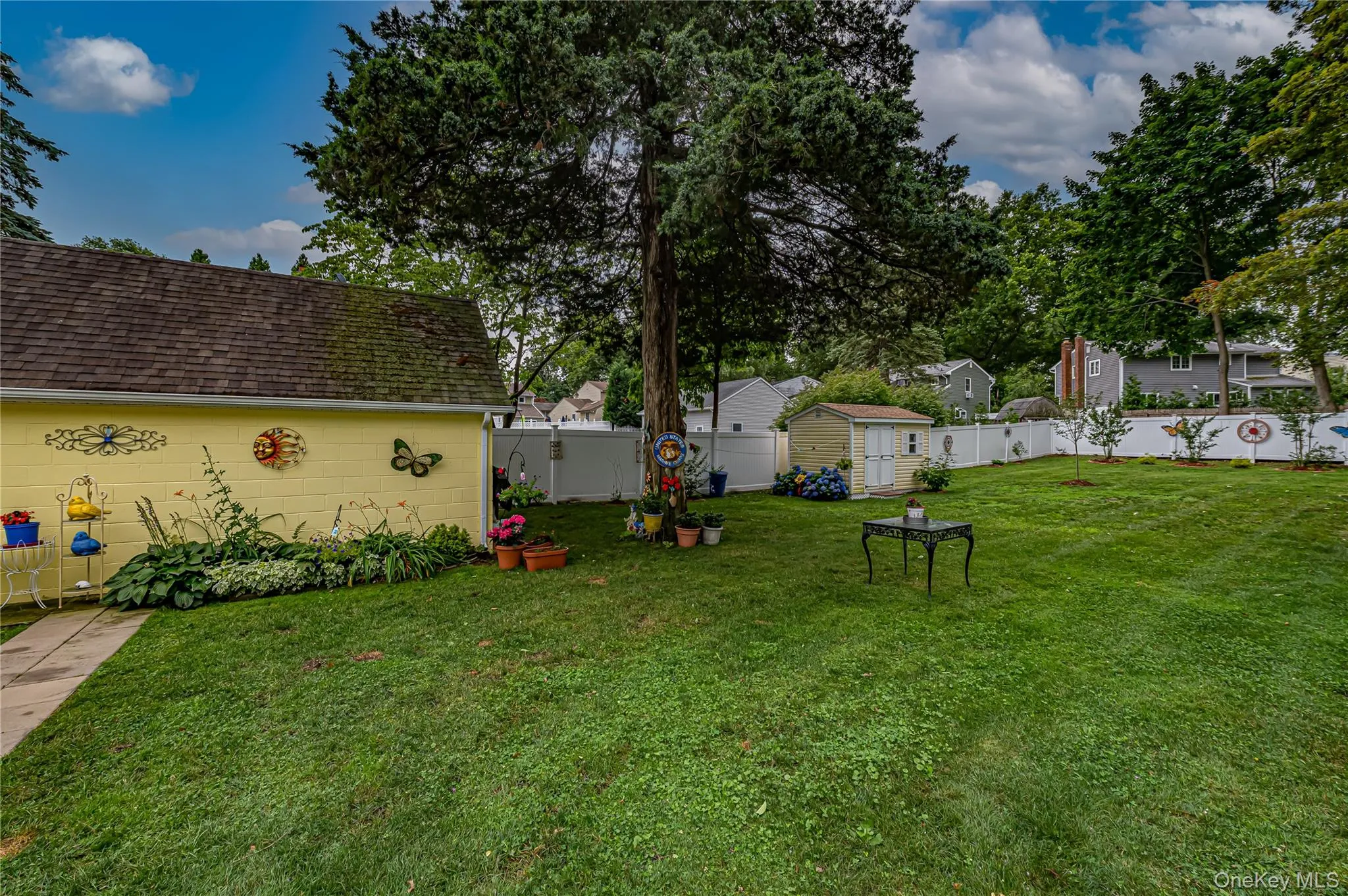 309 Laurel Road, Huntington, NY, 2 Bedrooms Bedrooms, 7 Rooms Rooms,1 BathroomBathrooms,Residential,For Rent,Laurel,0,1023620 309 Laurel Road, Huntington, NY, 2 Bedrooms Bedrooms, 7 Rooms Rooms,1 BathroomBathrooms,Residential,For Rent,Laurel,0,1023620
