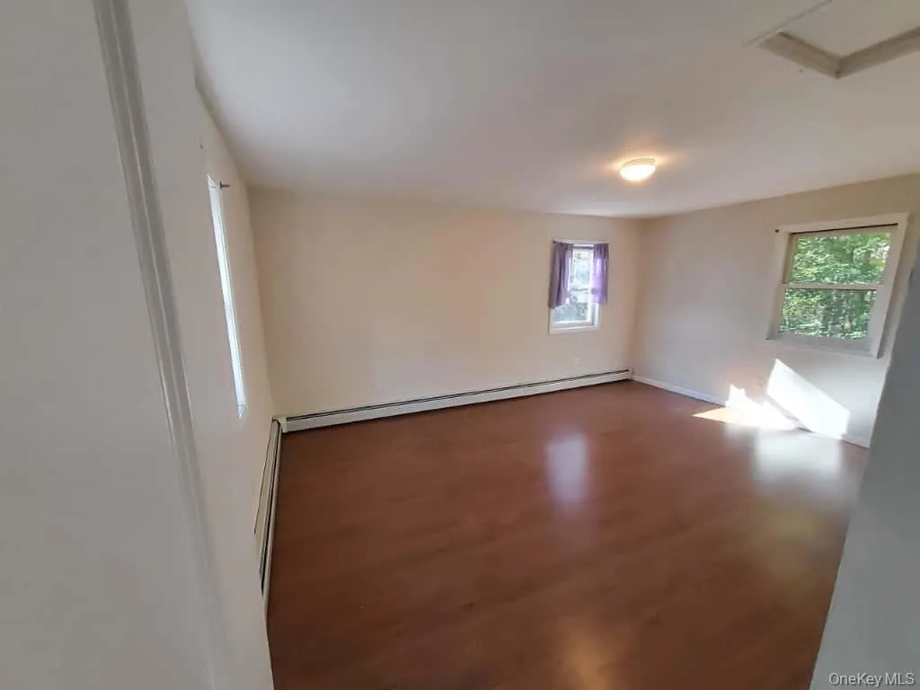 422 Spring Street, Monroe, NY, 2 Bedrooms Bedrooms, 5 Rooms Rooms,1 BathroomBathrooms,Residential Lease,For Rent,Spring,0,1023623 422 Spring Street, Monroe, NY, 2 Bedrooms Bedrooms, 5 Rooms Rooms,1 BathroomBathrooms,Residential Lease,For Rent,Spring,0,1023623