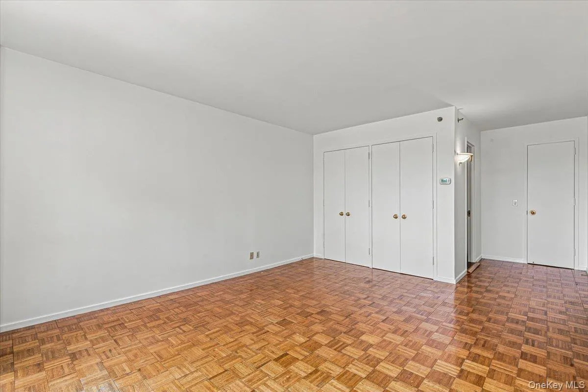 100 Hilton Avenue, Hempstead, NY, 1 Bedroom Bedrooms, 3 Rooms Rooms,1 BathroomBathrooms,Residential,For Rent,Hilton,0,1023624 100 Hilton Avenue, Hempstead, NY, 1 Bedroom Bedrooms, 3 Rooms Rooms,1 BathroomBathrooms,Residential,For Rent,Hilton,0,1023624