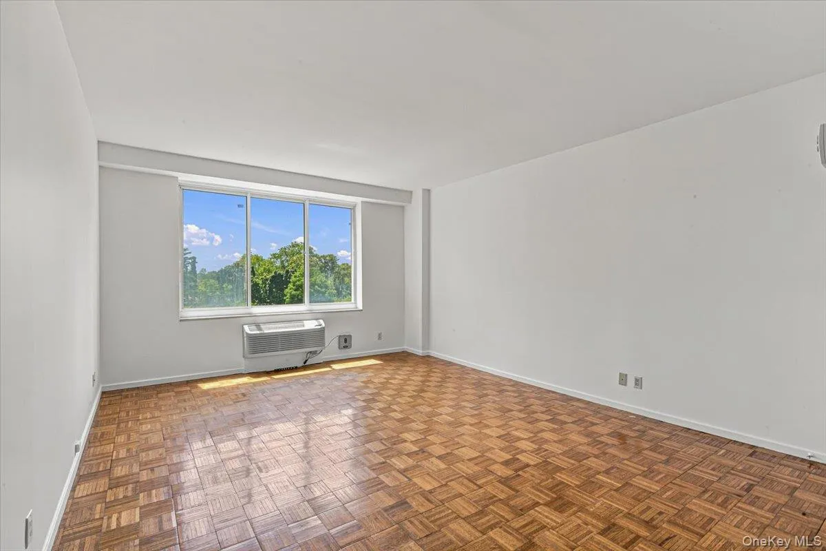 100 Hilton Avenue, Hempstead, NY, 1 Bedroom Bedrooms, 3 Rooms Rooms,1 BathroomBathrooms,Residential,For Rent,Hilton,0,1023624 100 Hilton Avenue, Hempstead, NY, 1 Bedroom Bedrooms, 3 Rooms Rooms,1 BathroomBathrooms,Residential,For Rent,Hilton,0,1023624