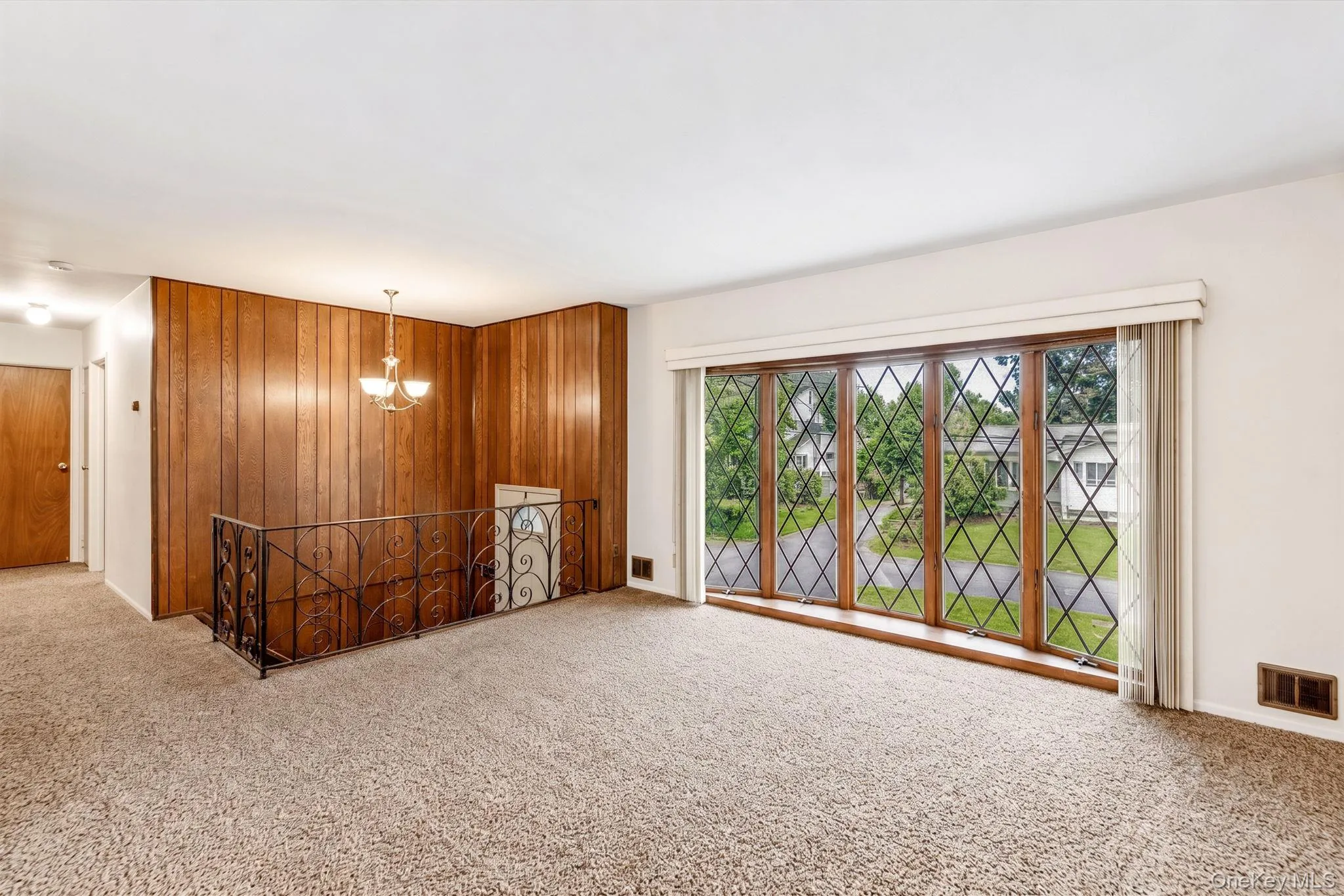 192 Hancock Street, Islip, NY, 4 Bedrooms Bedrooms, 9 Rooms Rooms,2 BathroomsBathrooms,Residential,For Rent,Hancock,0,1023626 192 Hancock Street, Islip, NY, 4 Bedrooms Bedrooms, 9 Rooms Rooms,2 BathroomsBathrooms,Residential,For Rent,Hancock,0,1023626
