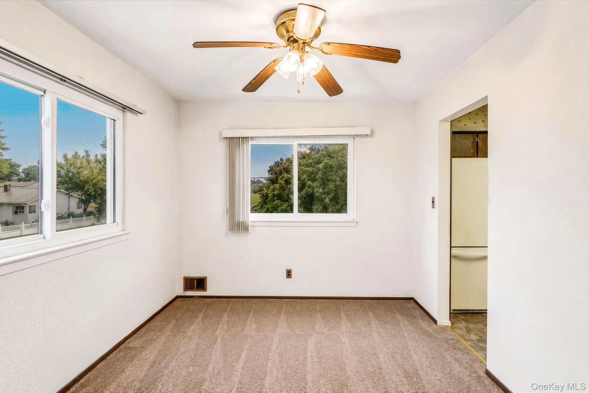 192 Hancock Street, Islip, NY, 4 Bedrooms Bedrooms, 9 Rooms Rooms,2 BathroomsBathrooms,Residential,For Rent,Hancock,0,1023626 192 Hancock Street, Islip, NY, 4 Bedrooms Bedrooms, 9 Rooms Rooms,2 BathroomsBathrooms,Residential,For Rent,Hancock,0,1023626