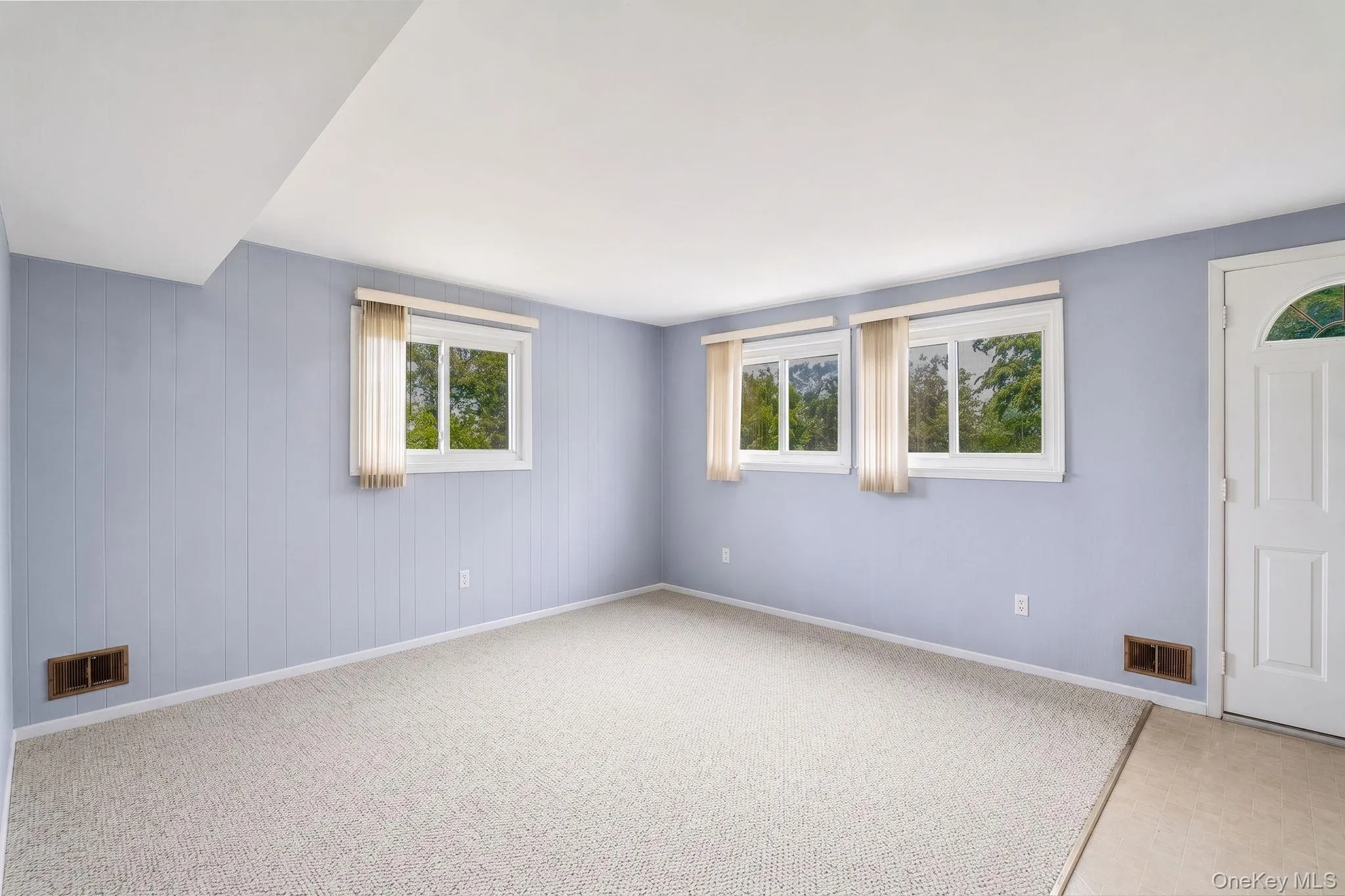 192 Hancock Street, Islip, NY, 4 Bedrooms Bedrooms, 9 Rooms Rooms,2 BathroomsBathrooms,Residential,For Rent,Hancock,0,1023626 192 Hancock Street, Islip, NY, 4 Bedrooms Bedrooms, 9 Rooms Rooms,2 BathroomsBathrooms,Residential,For Rent,Hancock,0,1023626